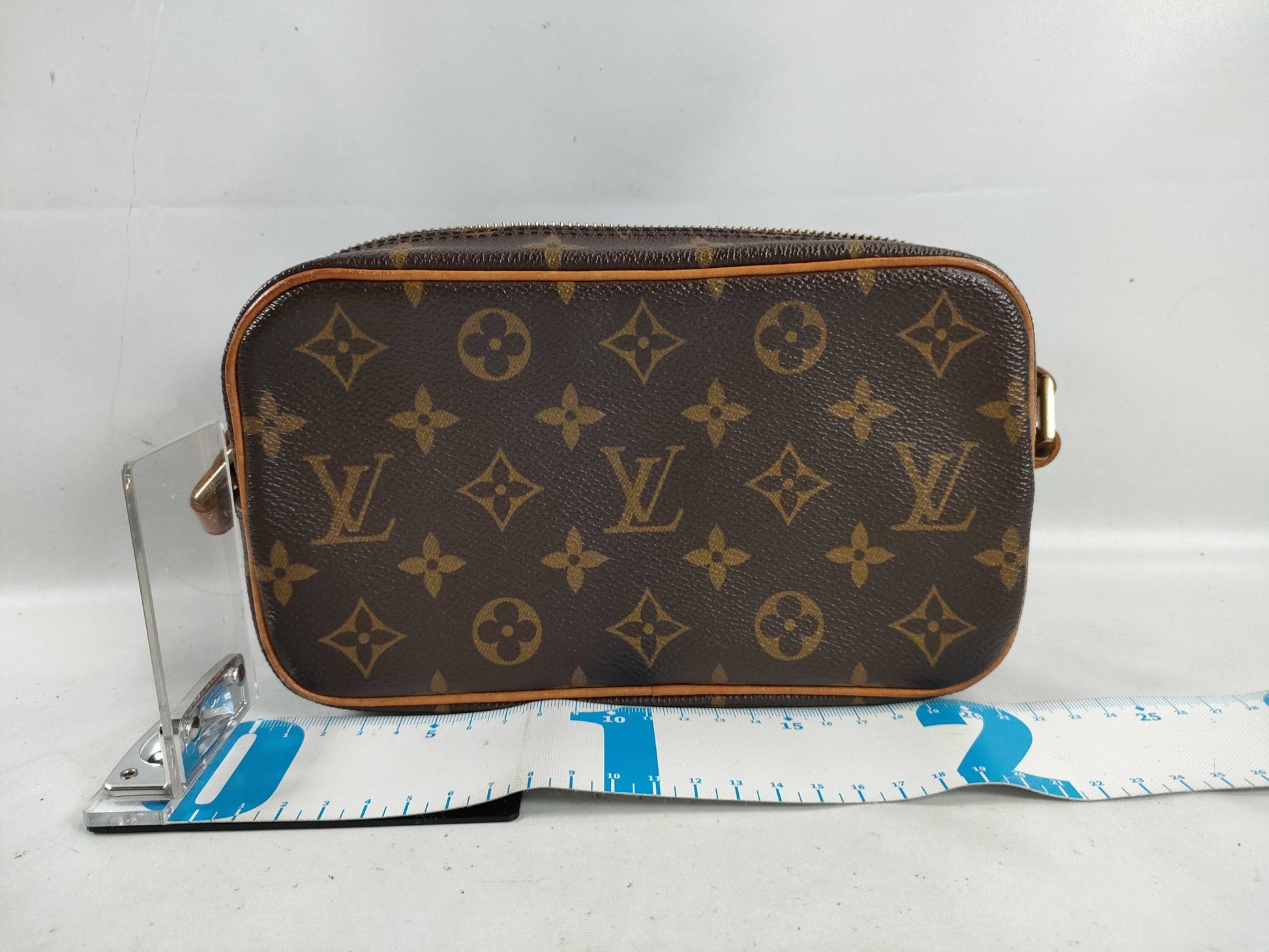 LOUIS VUITTON Monogram Pochette Cite Monogram Shoulder Bag M51183