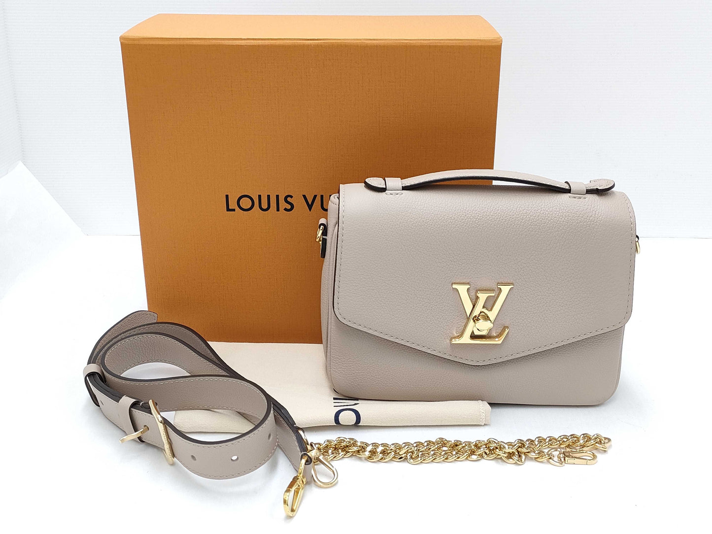 LOUIS VUITTON Limited Edition LV Lockme Oxford Handbag M22792 Includes Box, Bag, and Shoulder Strap