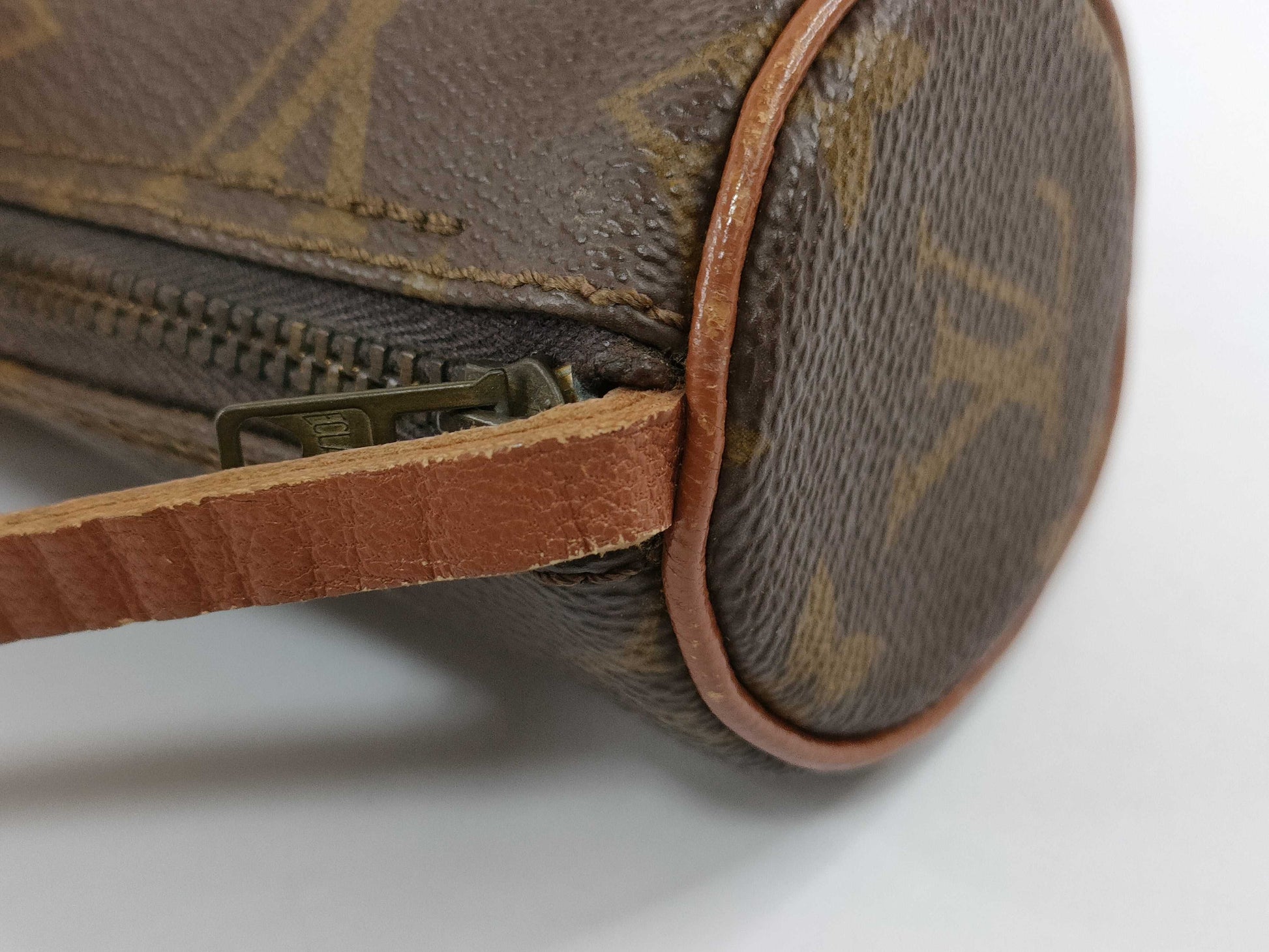 LOUIS VUITTON Monogram LV Monogram Papillon Pouch