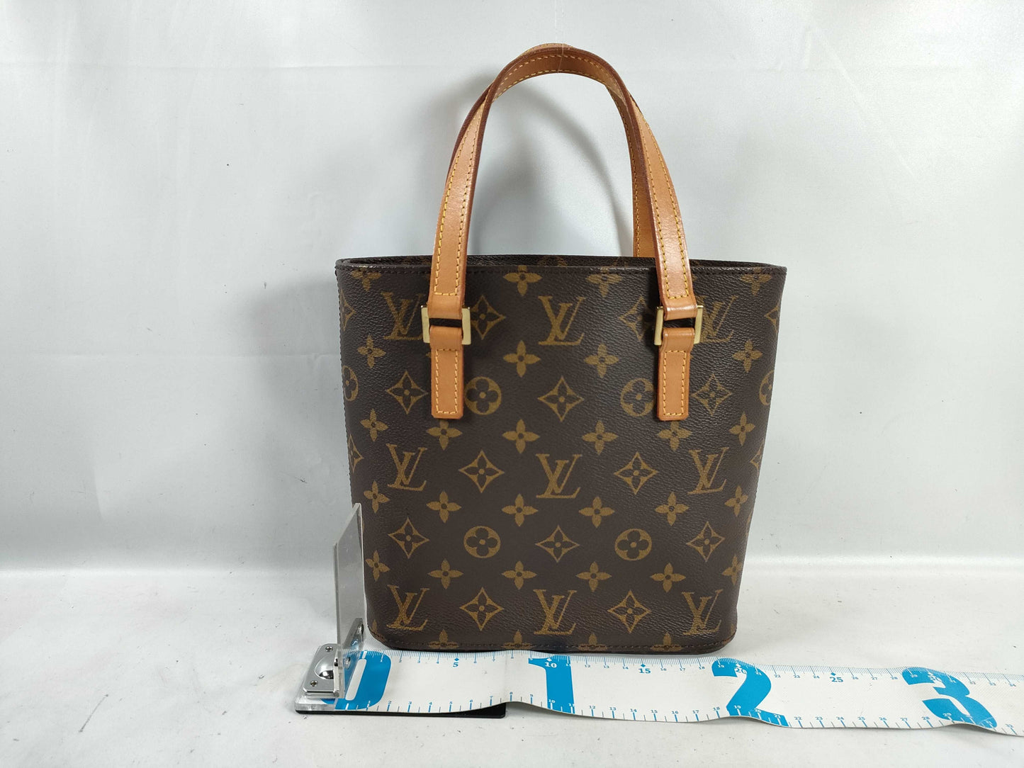 LOUIS VUITTON Monogram Louis Vuitton M51172 Monogram Vavin Handbag