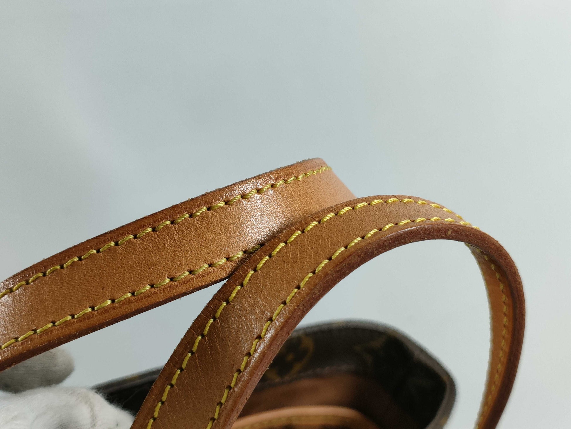 LOUIS VUITTON Monogram Louis Vuitton M51172 Monogram Vavin Handbag