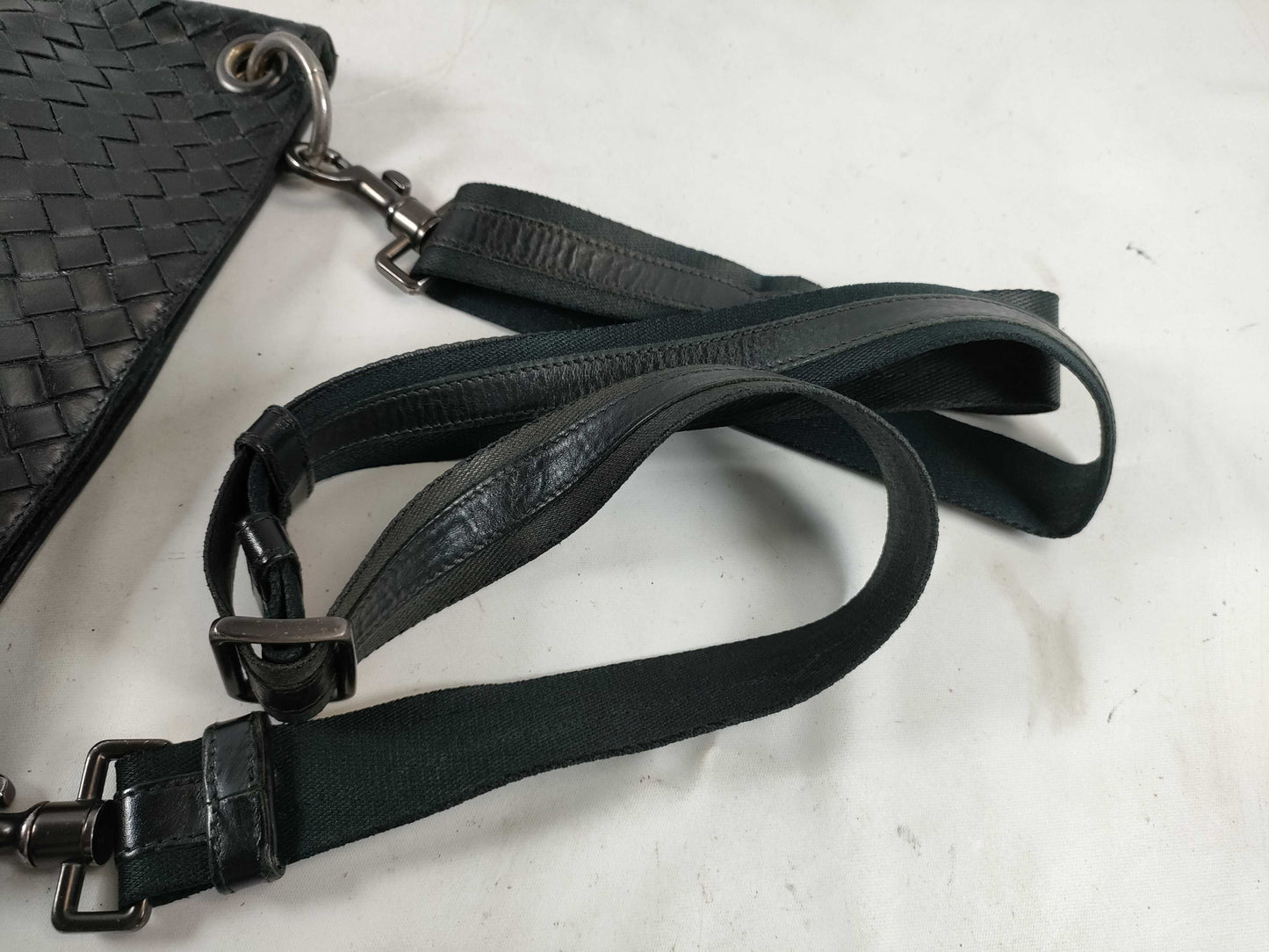 BOTTEGA VENETA Intrecciato Sacoche Black Shoulder Bag