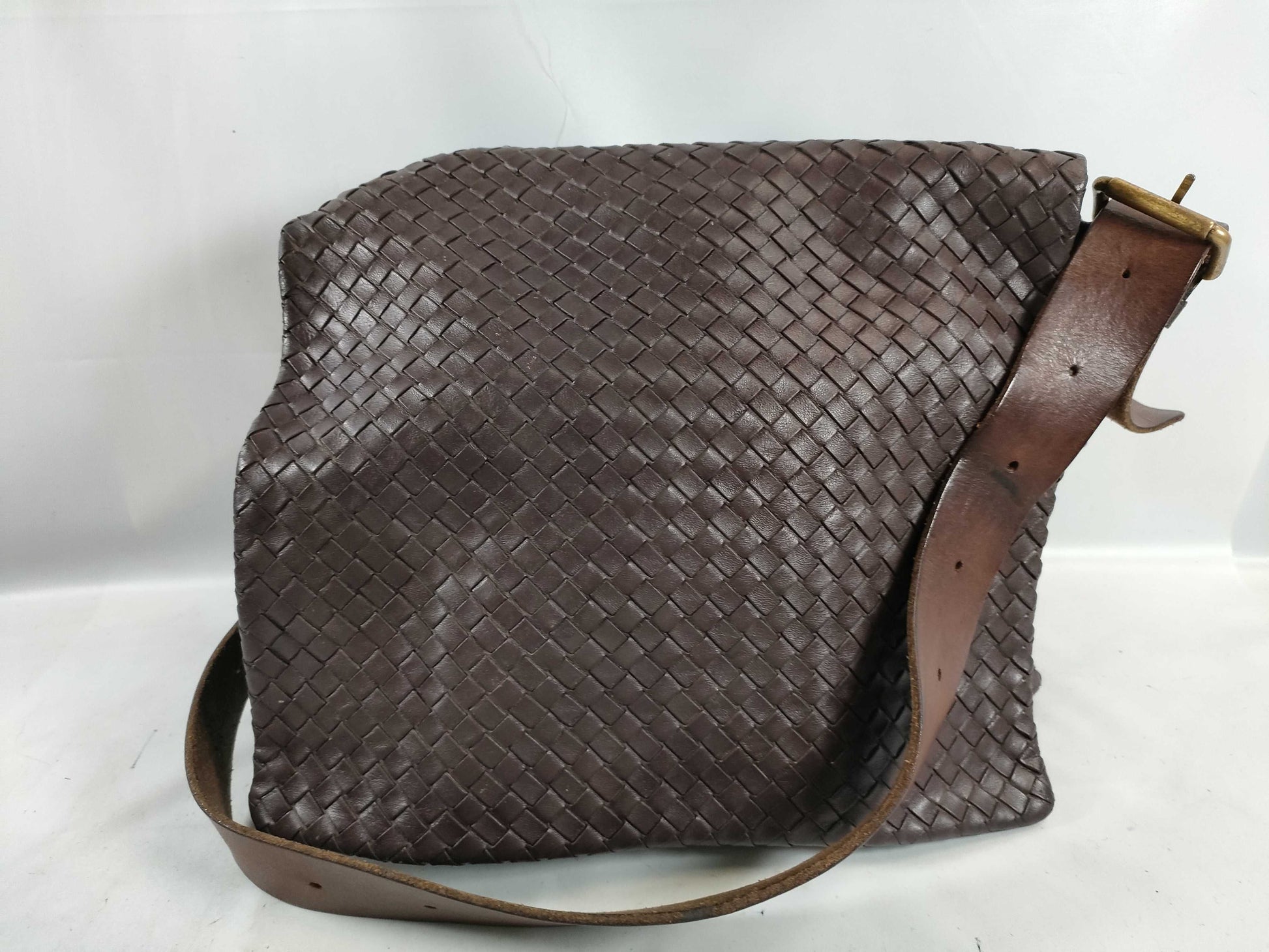 BOTTEGA VENETA Intrecciato Leather Messenger Bag Shoulder Bag