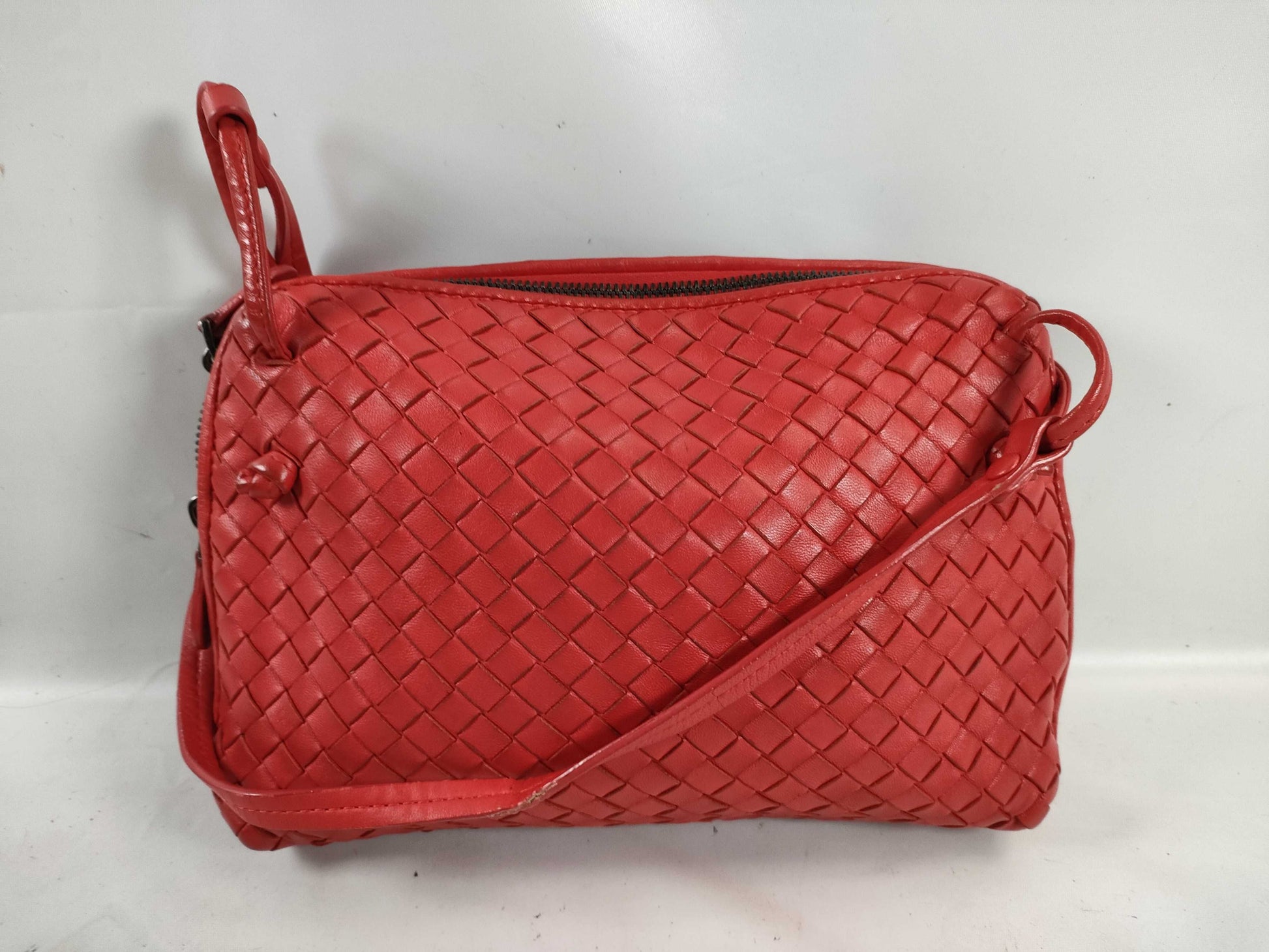 BOTTEGA VENETA Intrecciato Leather Shoulder Bag in Red