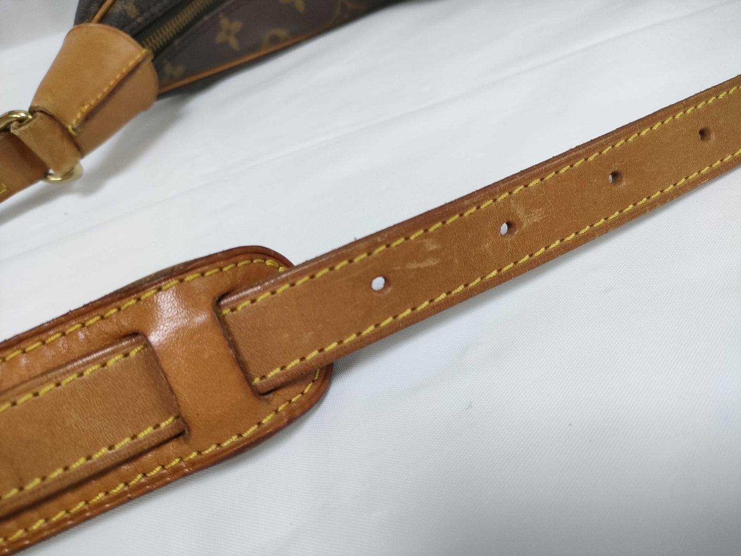 LOUIS VUITTON Monogram Shoulder Bag