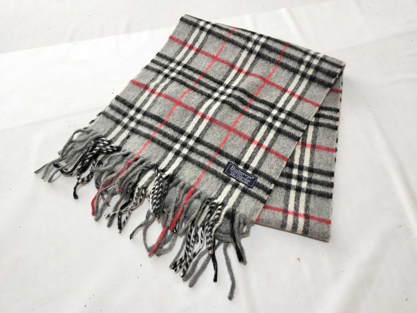 Burberrys Fringe Scarf, Nova Check, Made in England, 100% Cashmere, Gray Scarf