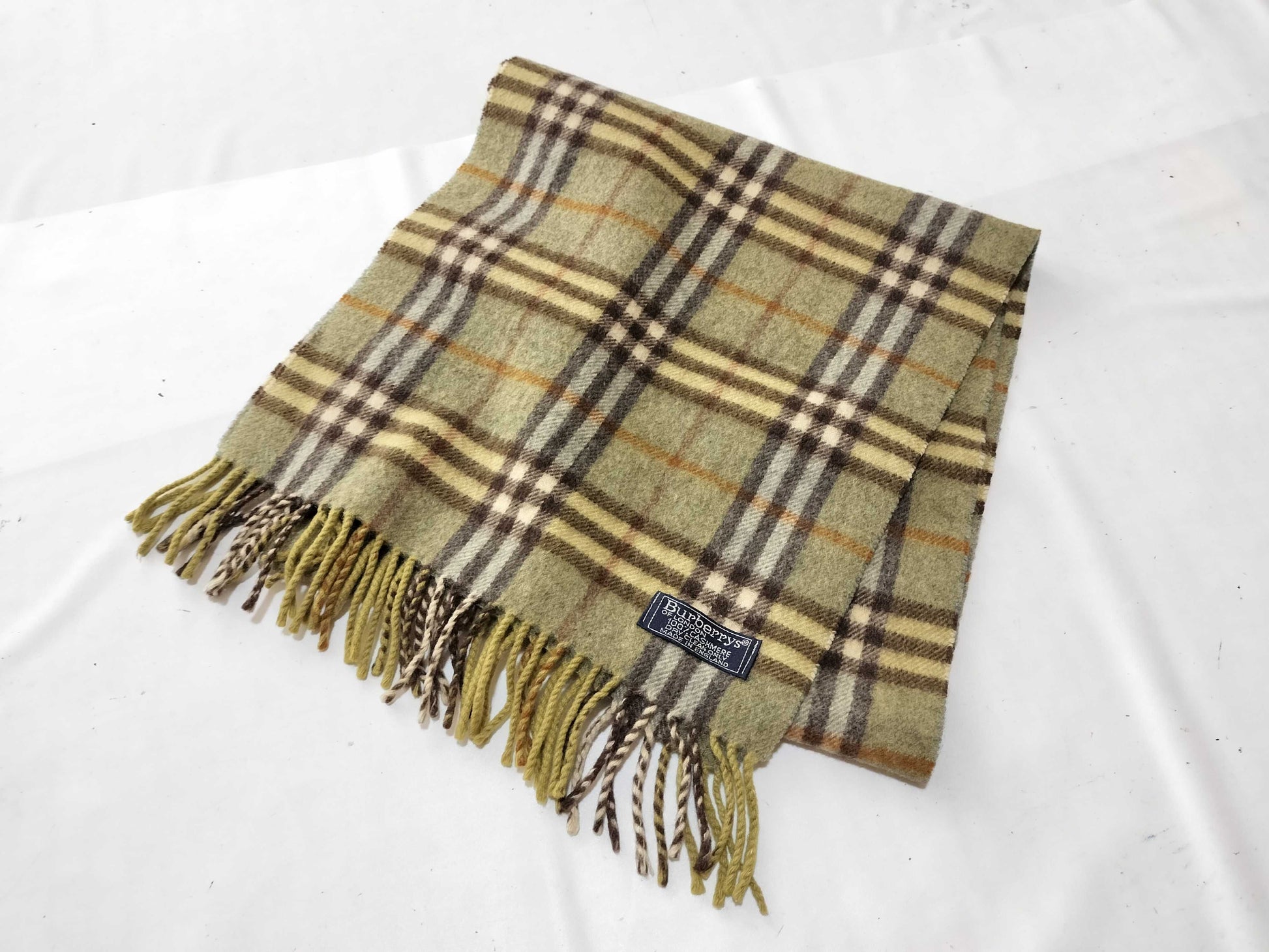Burberrys Fringe Scarf, Nova Check, Made in England, 100% Cashmere, Green Scarf