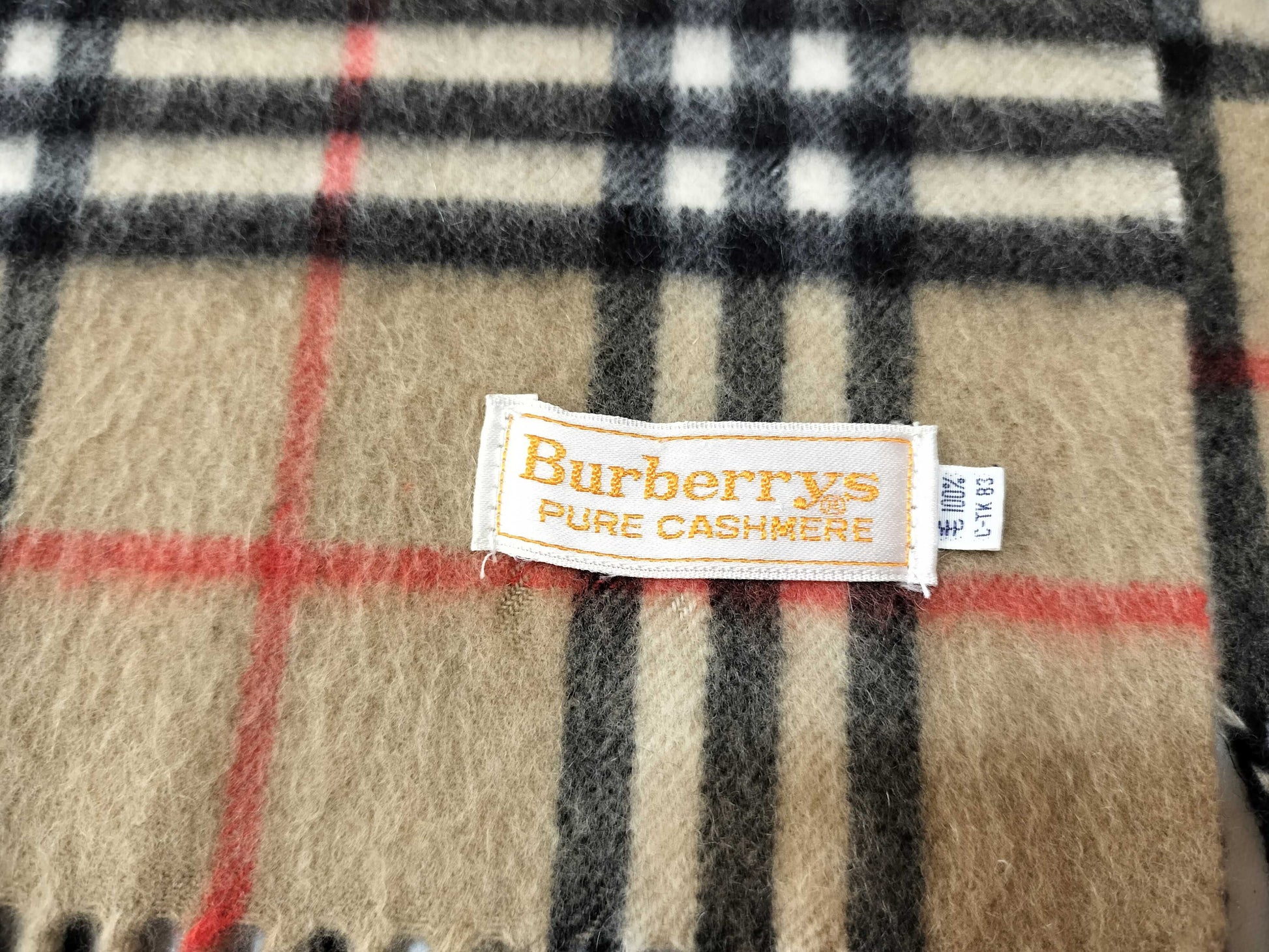 Burberrys Fringe Scarf/Nova Check/Sanyo Shokai/100% Cashmere/Beige Scarf