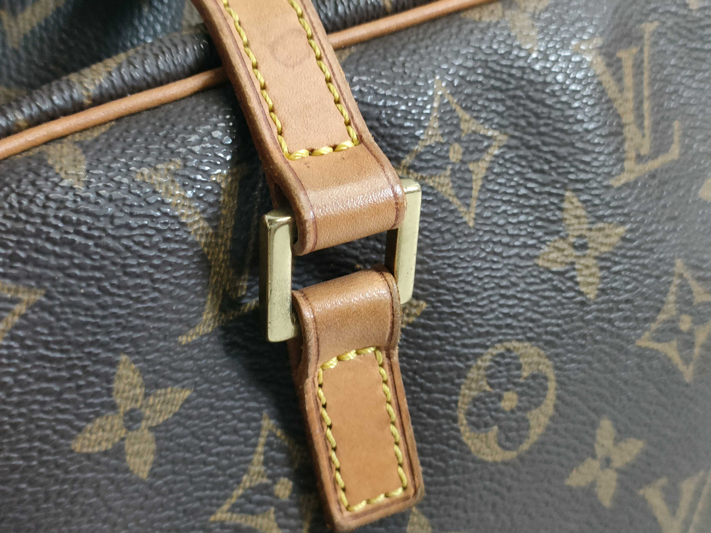 LOUIS VUITTON Monogram LV Cite MM M51182 Handbag