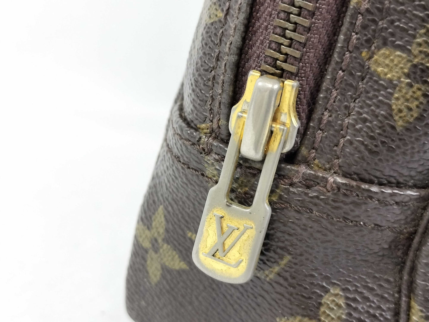 LOUIS VUITTON Monogram LV Second Bag True Towelette 23 M47524 Monogram Second Bag