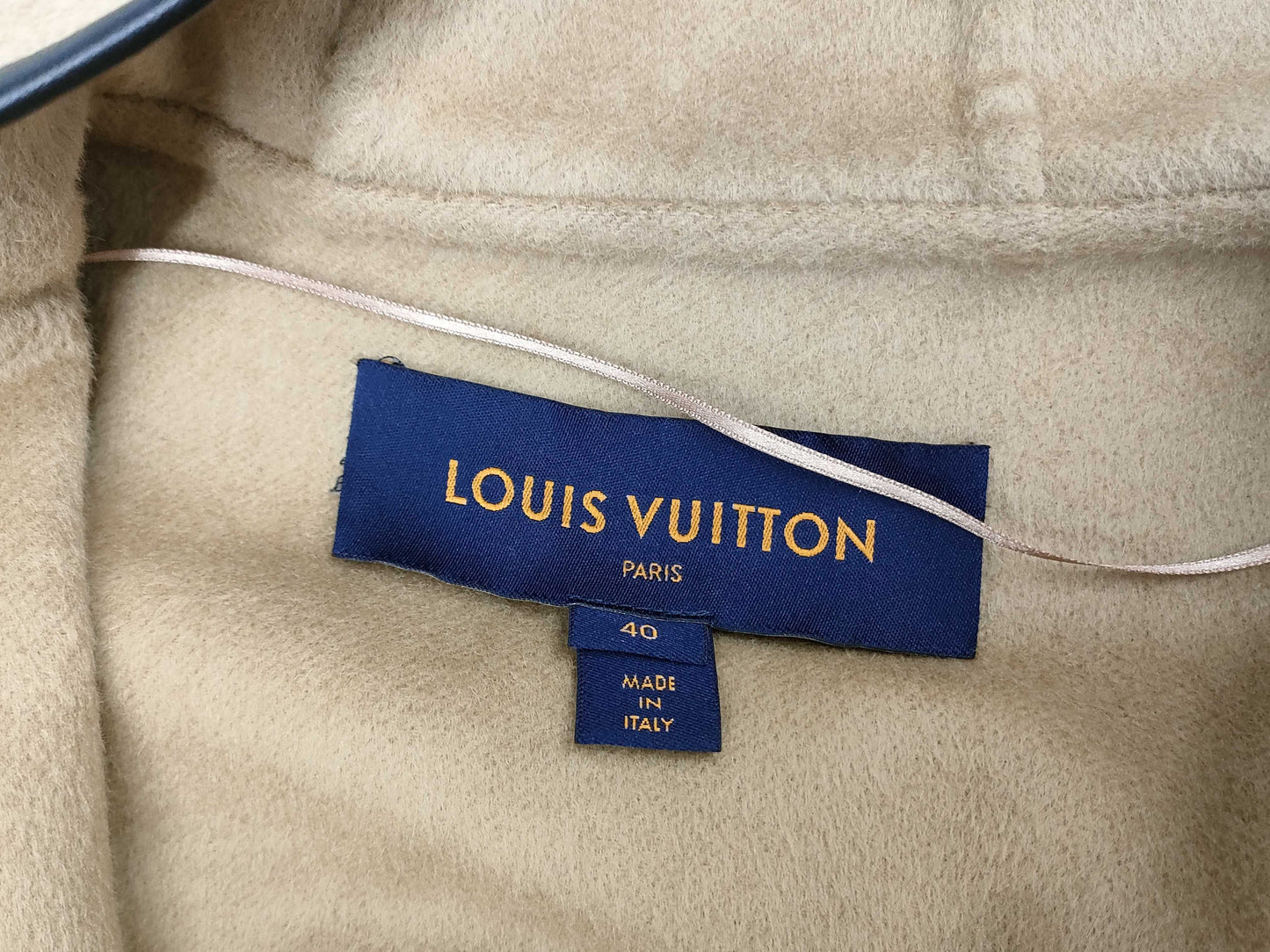 LOUIS VUITTON Cape Beige Size 40 Coat