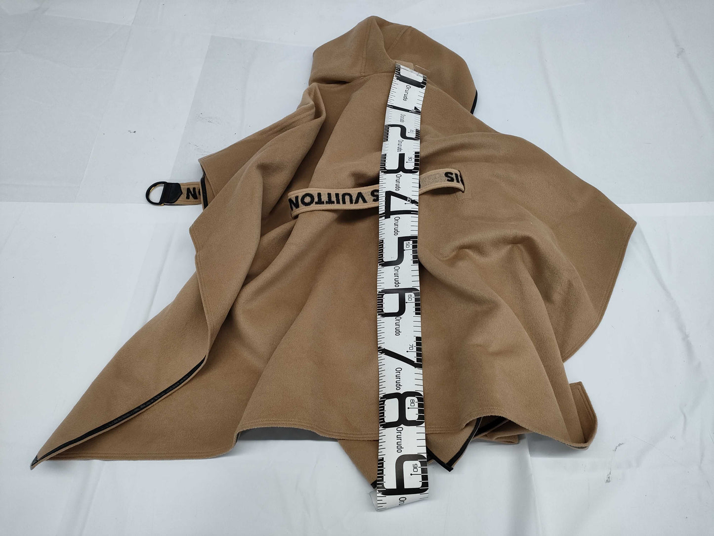 LOUIS VUITTON Cape Beige Size 40 Coat