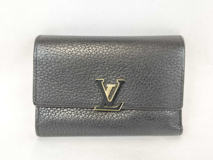 LOUIS VUITTON Taurillon Capucines Compact Wallet in Noir, Hot Pink, M62157 MI0240