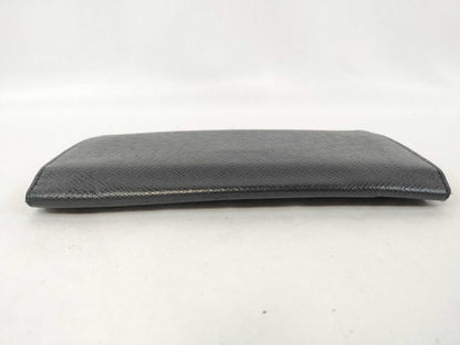 LOUIS VUITTON Taiga Portefeuille Brazza M32572 MB0139 Wallet