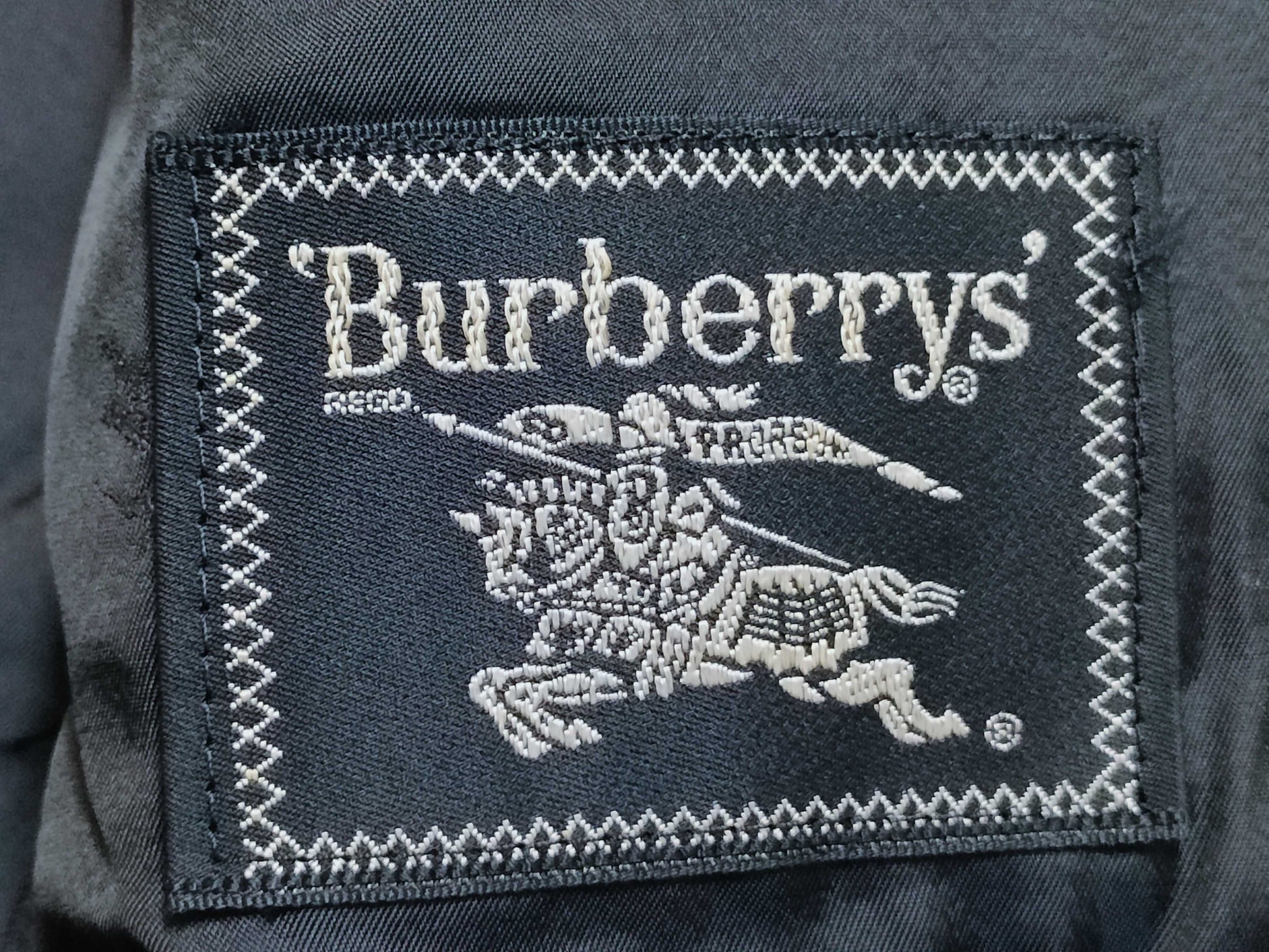 Burberrys Men's Blazer, Navy Blue, Silver Buttons, Size 170