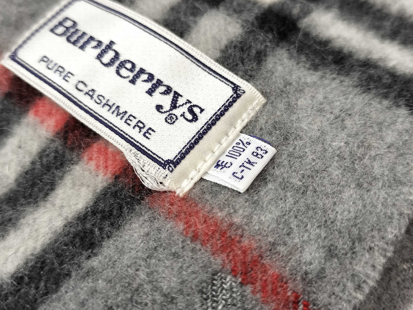 Burberrys Burberry Scarf 3-Piece Scarf