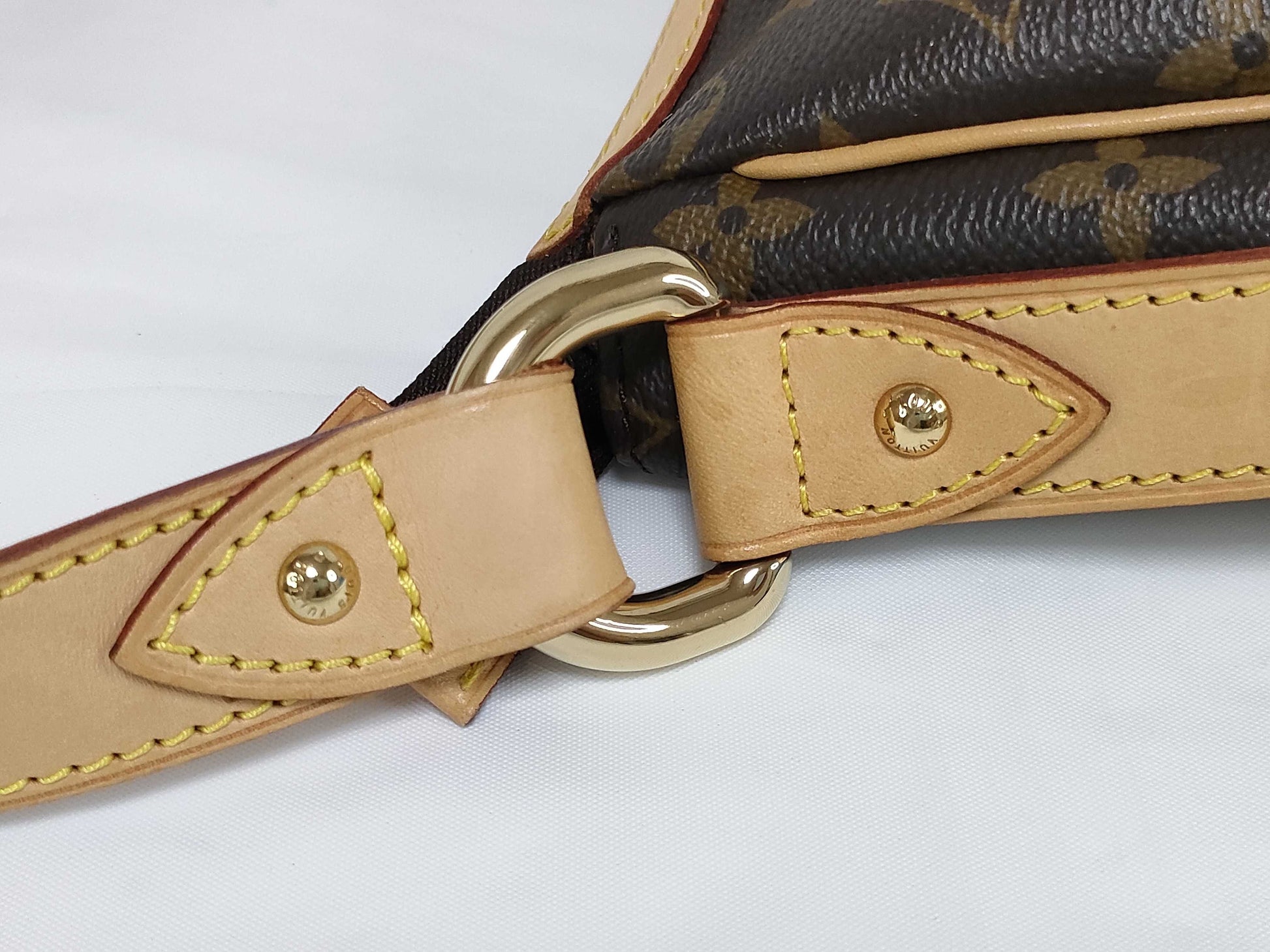 LOUIS VUITTON Monogram Turam PM M40076 Shoulder Bag