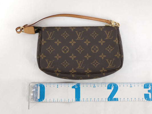 LOUIS VUITTON Monogram Pochette Accessoires M51980 Pouch