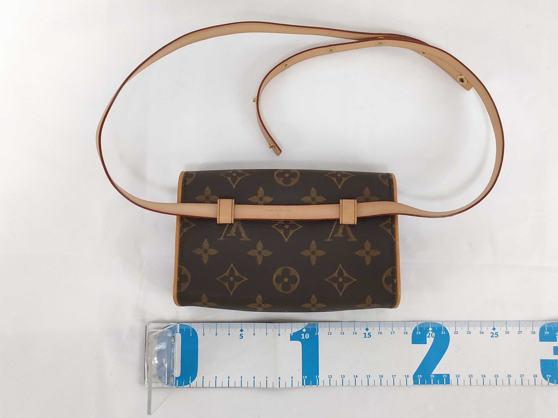 LOUIS VUITTON Monogram Pochette Florentine M51855 Waist Bag