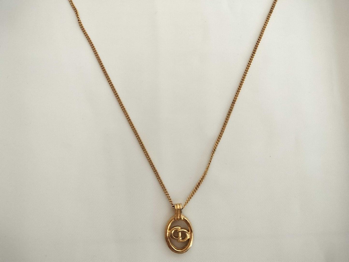 Dior CD logo circle logo gold necklace