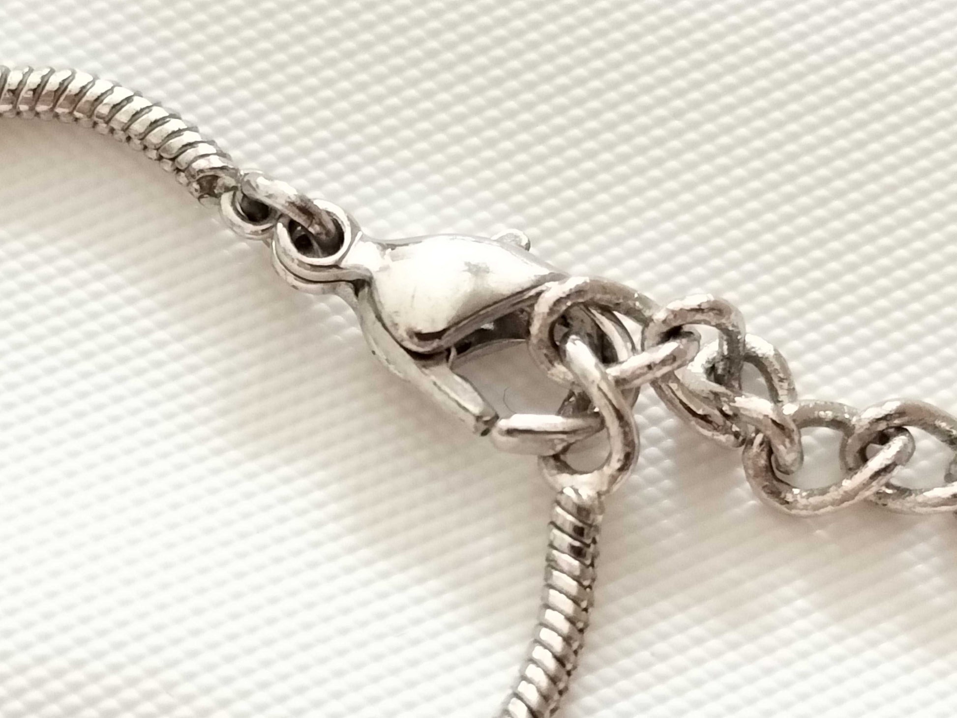 Dior Dior Heart Logo Silver Color Necklace Necklace Necklace