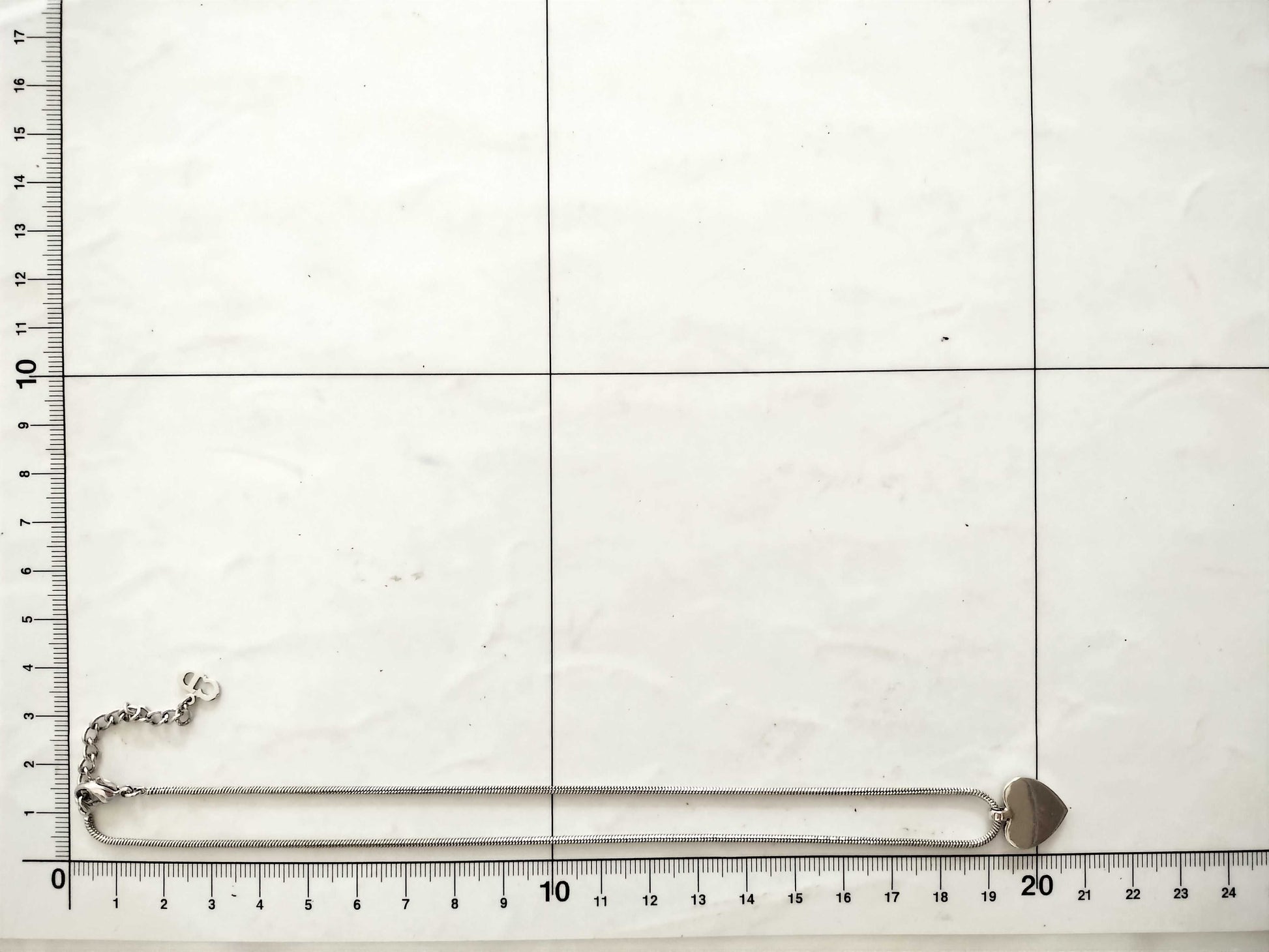 Dior Dior Heart Logo Silver Color Necklace Necklace Necklace