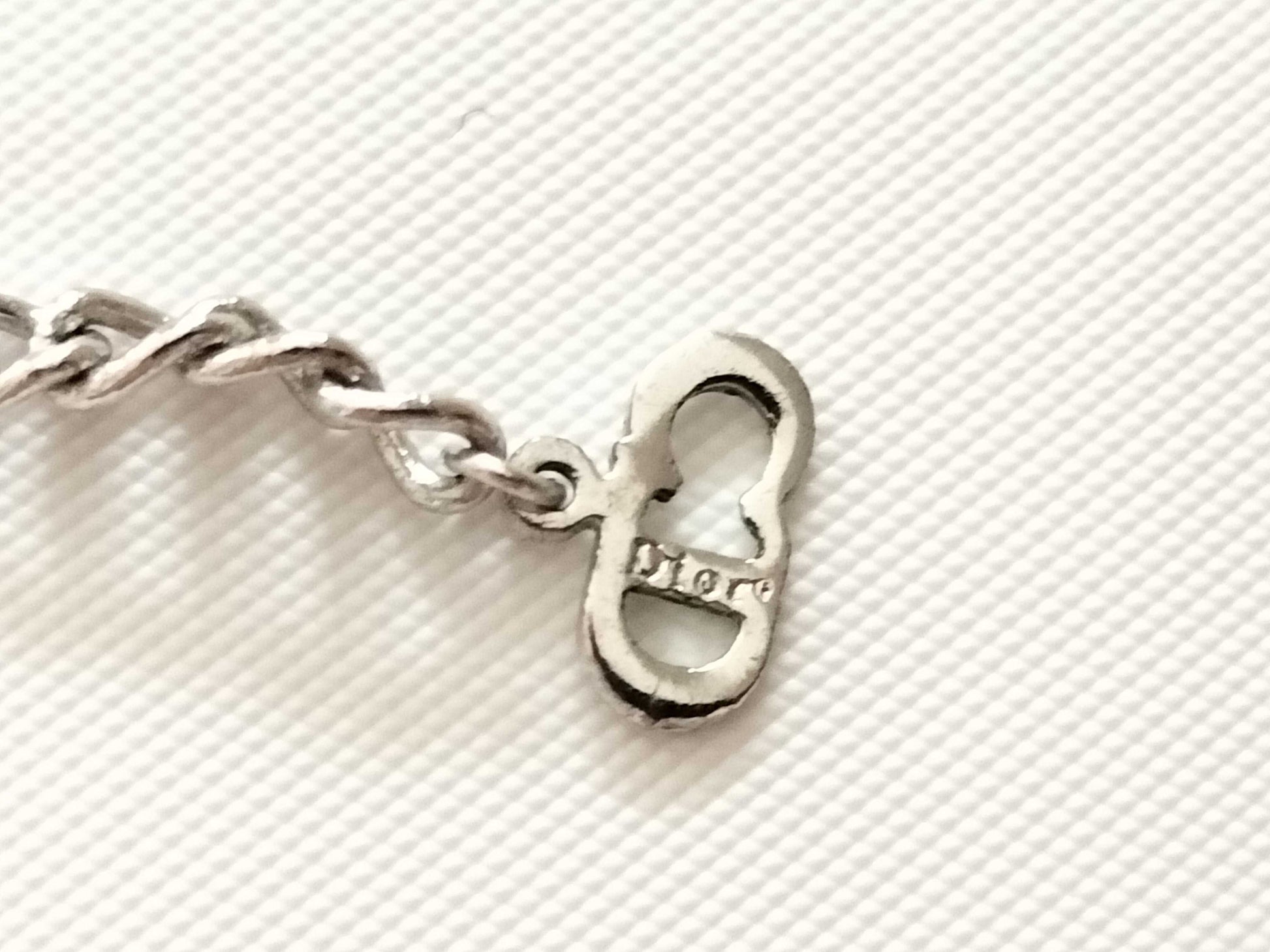 Dior Dior Heart Logo Silver Color Necklace Necklace Necklace