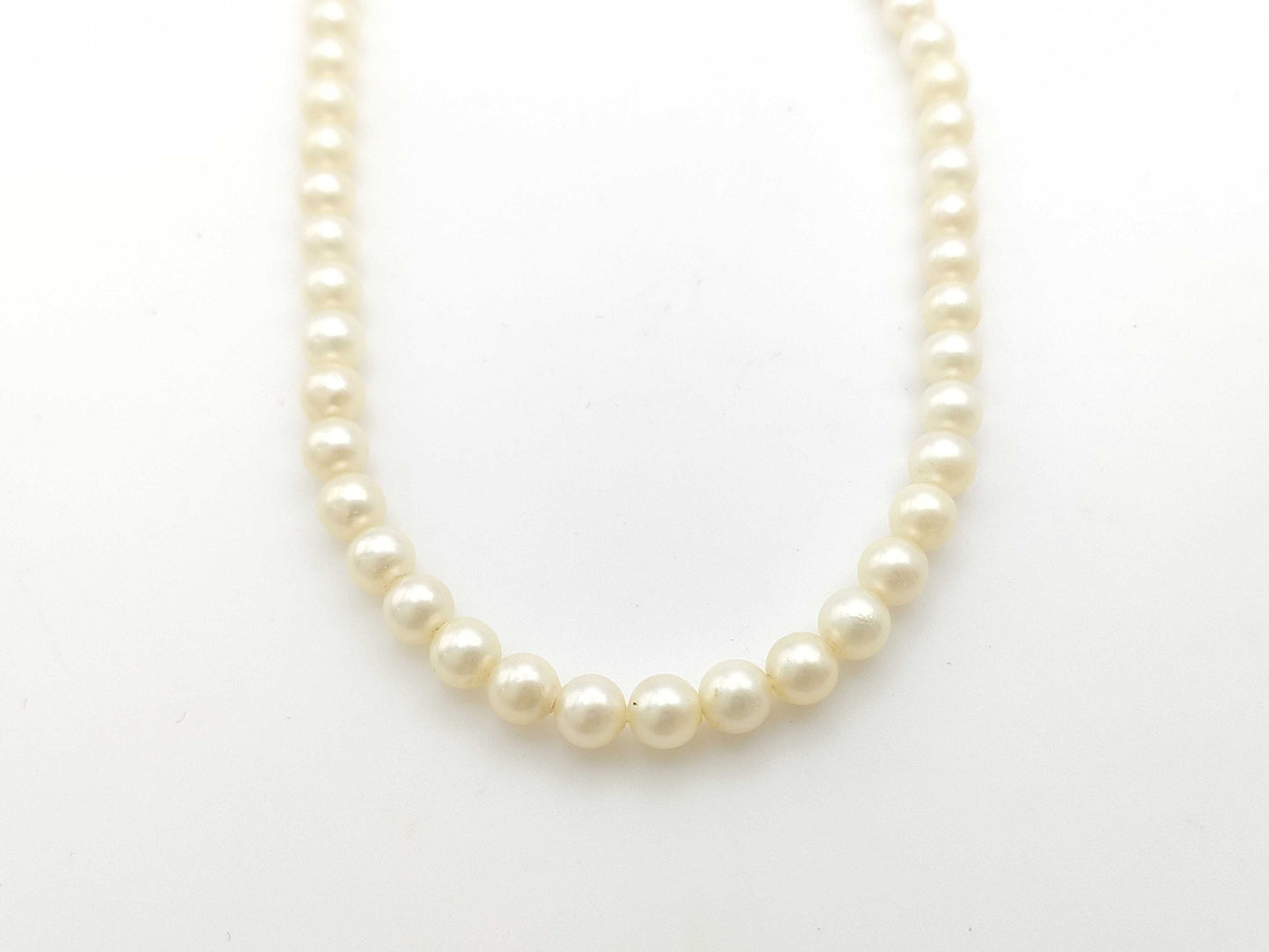 TASAKI Pearl Necklace, approx. 6.0-6.3mm diameter, 14K gold, 20.9g 