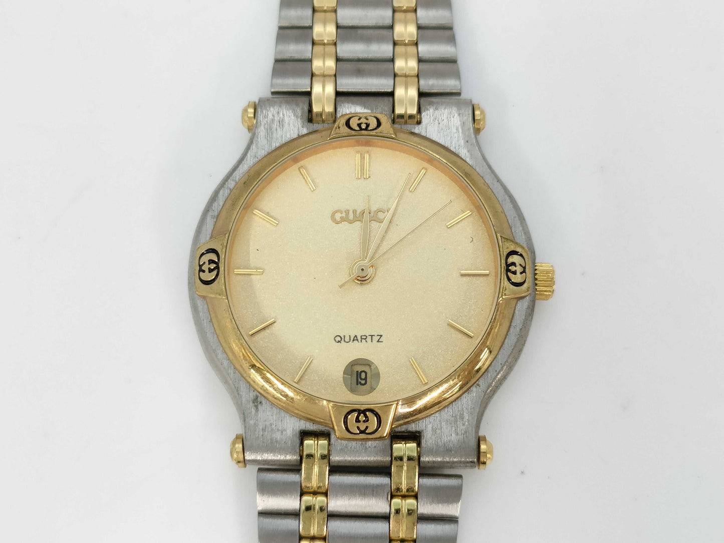 GUCCI 9000L Quartz Gold Dial Women's Watch