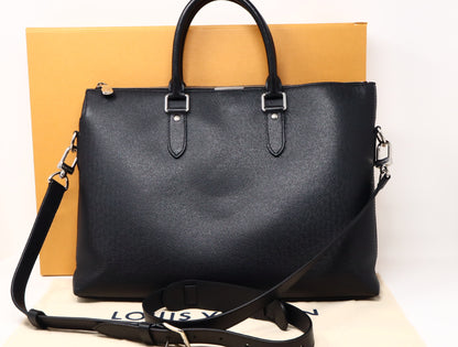 LOUIS VUITTON Taiga Slim Briefcase M30810 Business Bag