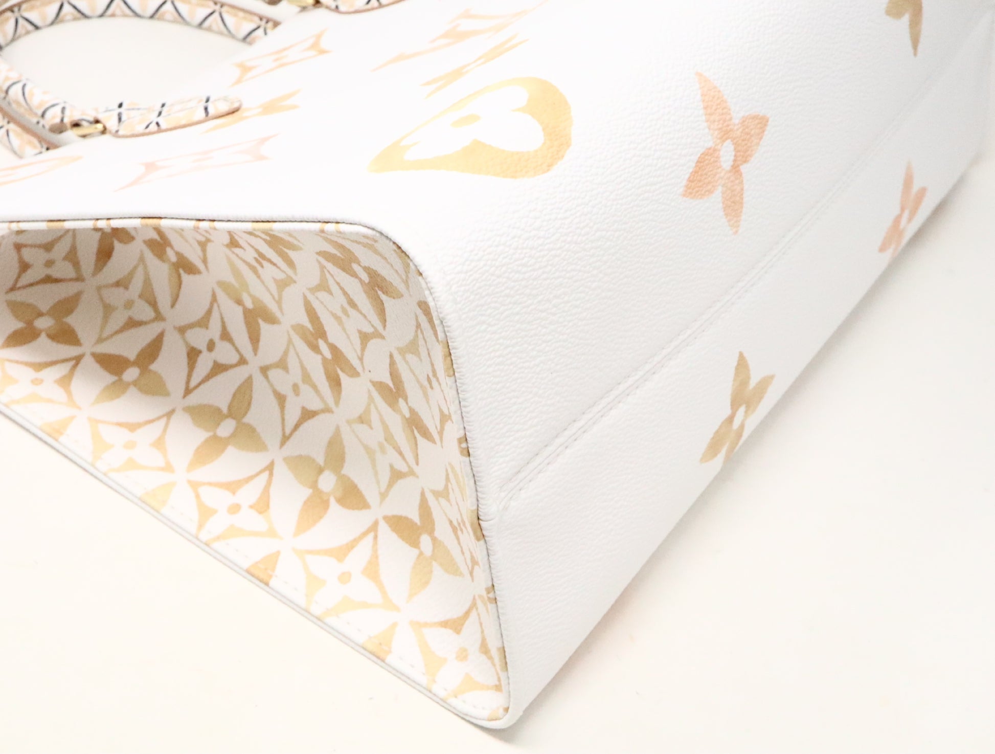 LOUIS VUITTON Monogram Giant On-the-Go MM M22975 Shoulder Bag