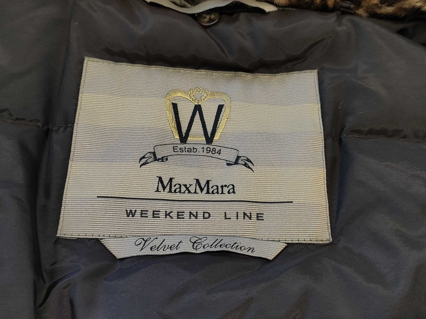 MaxMara Max Mara Down Coat Belt Size 38 Coat