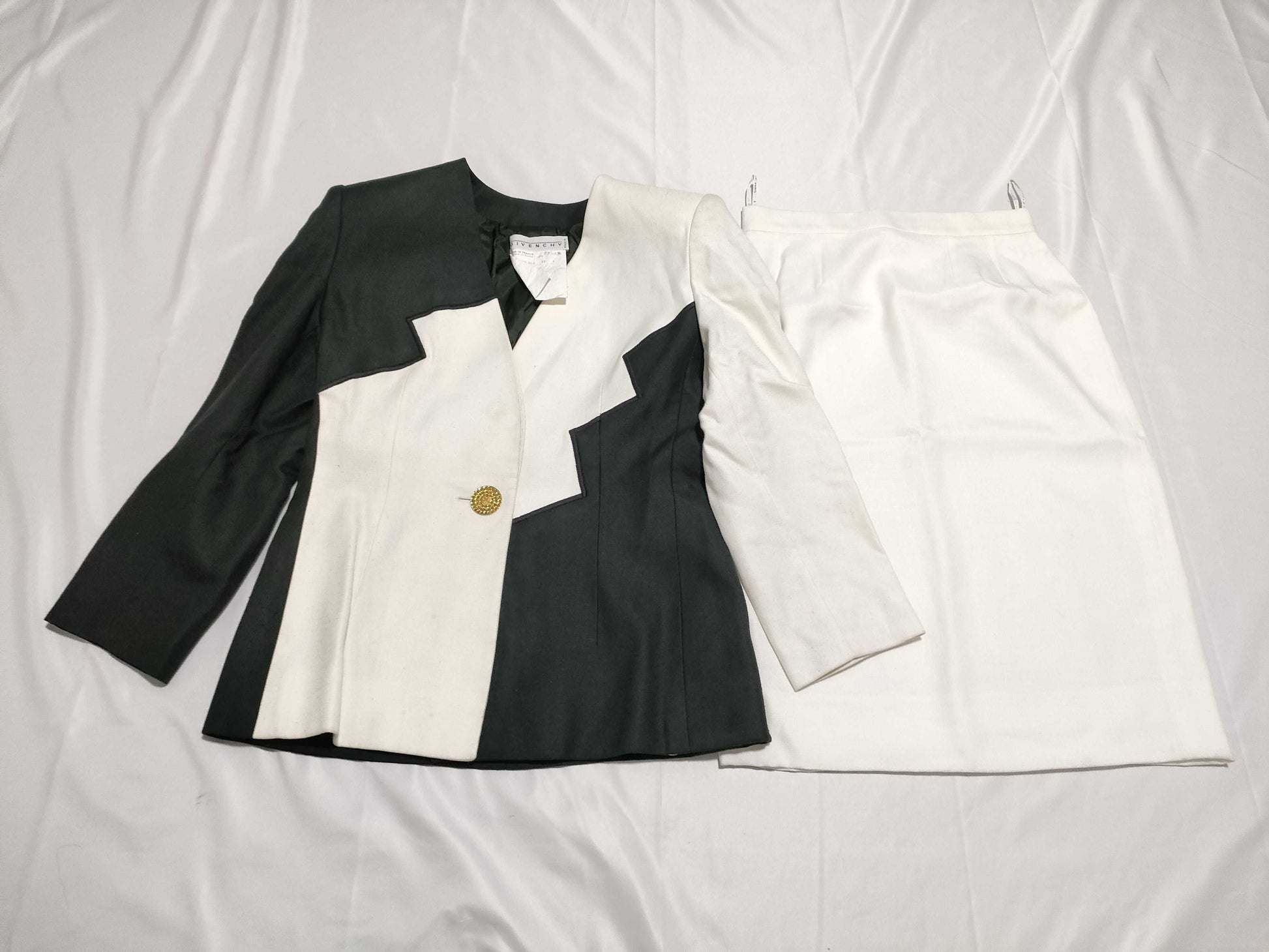 GIVENCHY Clothing and other apparel