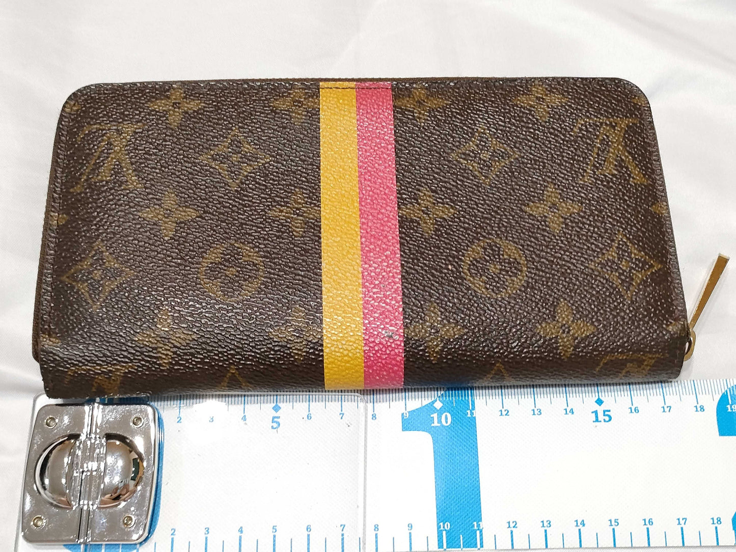 LOUIS VUITTON Monogram Louis Vuitton My LV Heritage Monogram Zippy Wallet Long Wallet M42616 Wallet