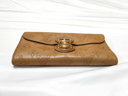 LOUIS VUITTON Mahina Portefeuille Amelia Beige Tri-fold Long Wallet M95995 Wallet