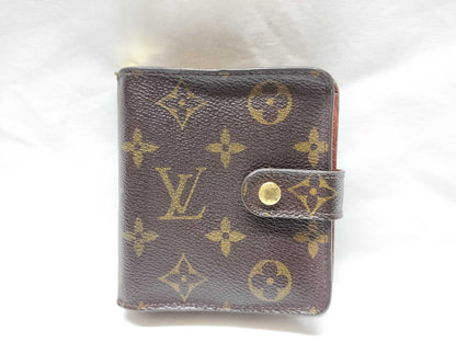 LOUIS VUITTON Monogram Wallet Louis Vuitton Wallet