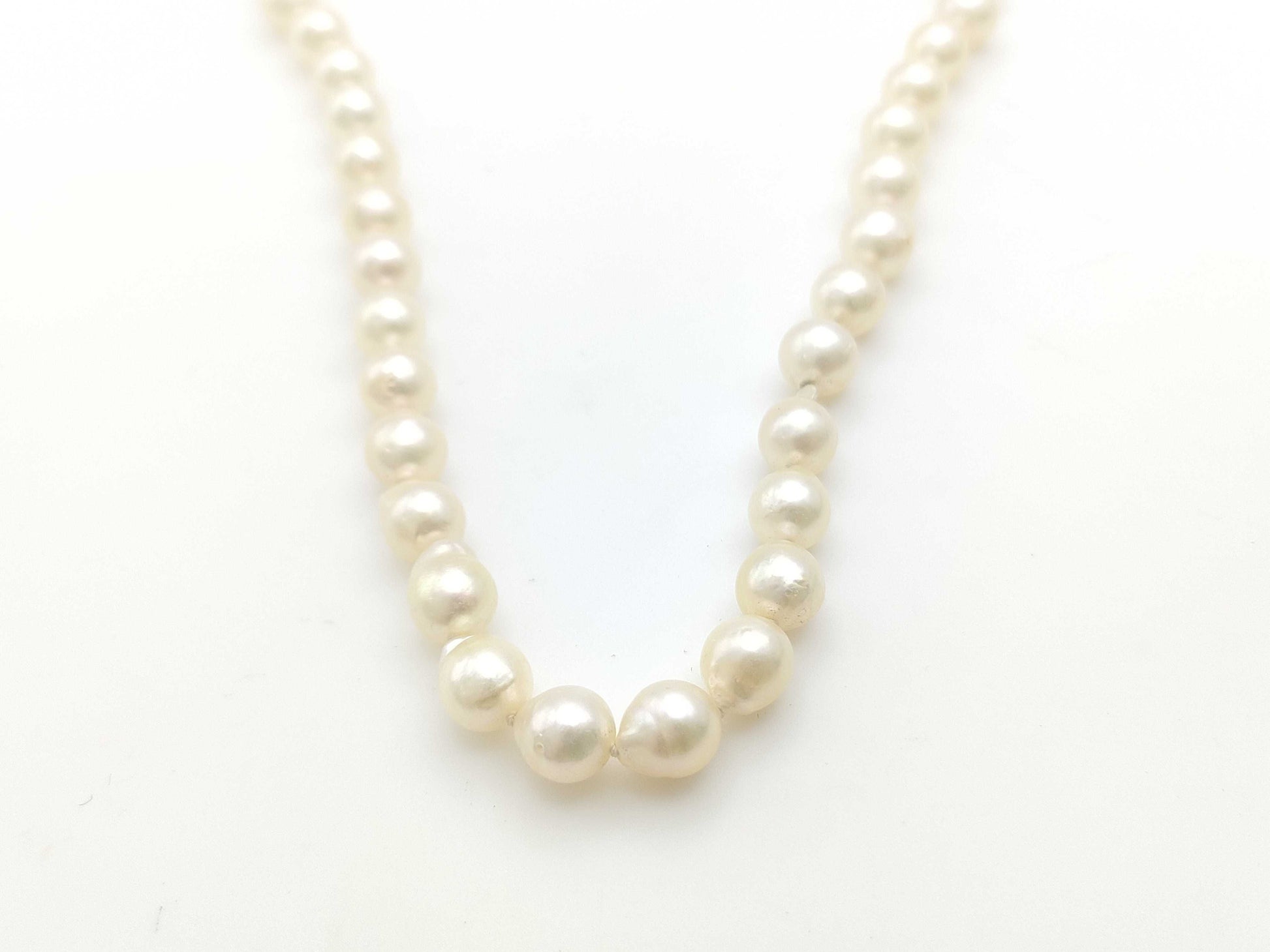 Semi-Round Pearl Necklace, Diameter: Approx. 7.6-7.8mm, 18K Gold, 31.8g 