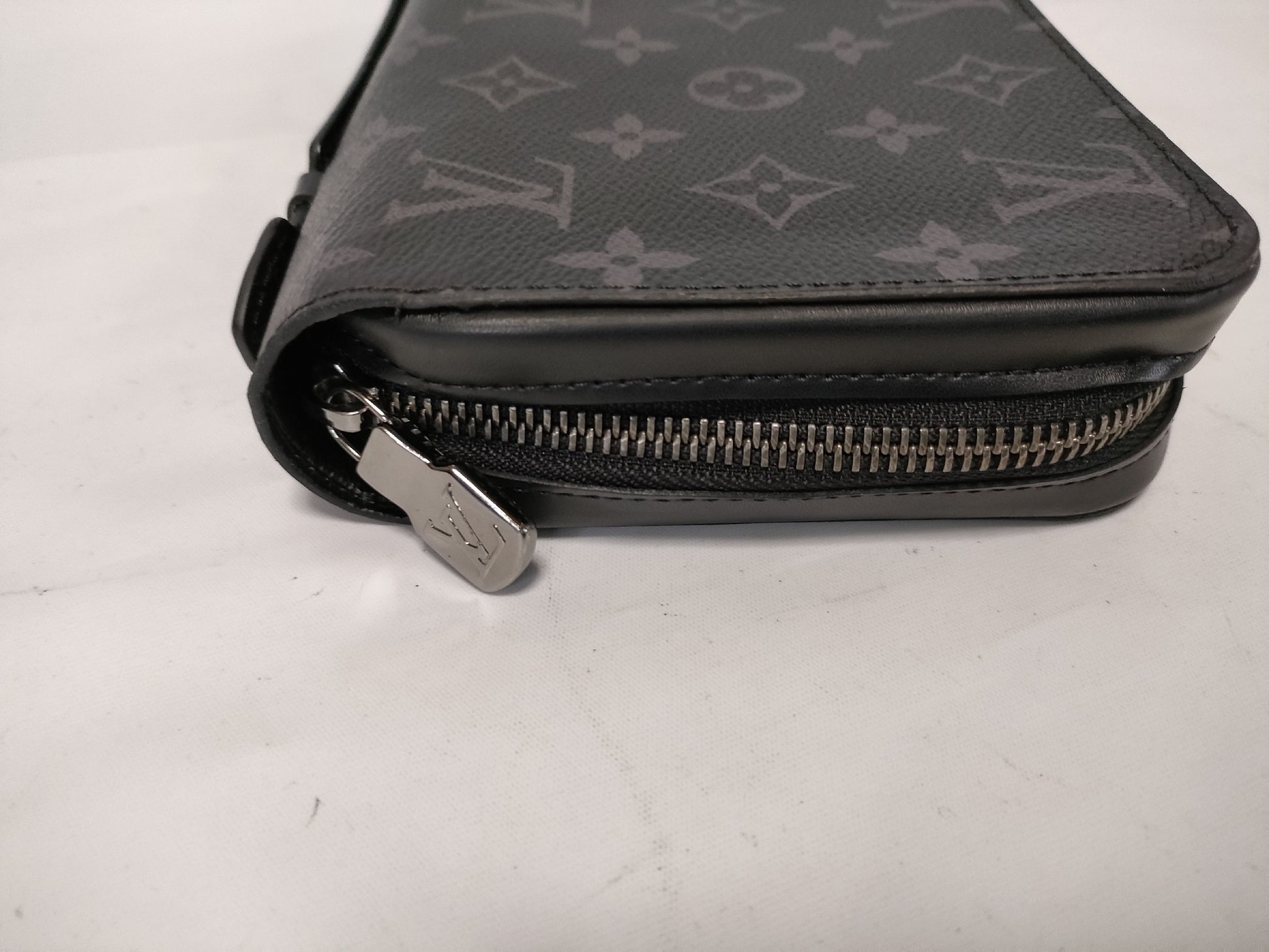 LOUIS VUITTON Monogram Eclipse Zippy XL M61698 RFID-Free Wallet/Second Bag