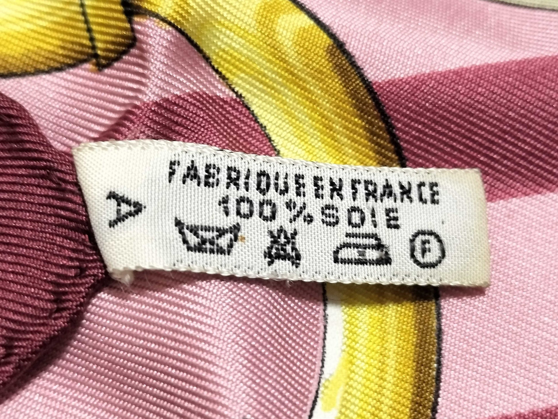 HERMES Carre HERMES Carre 90 Scarf Silk Scarf