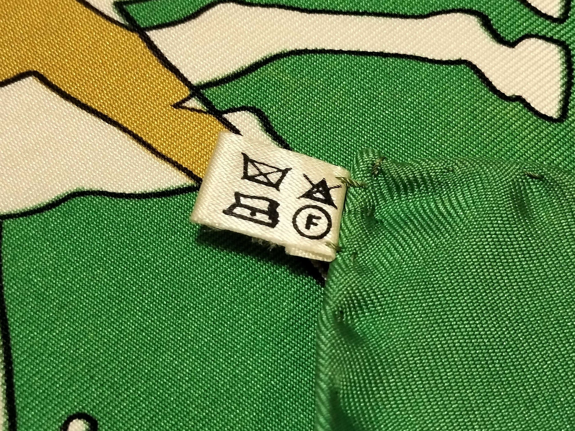 HERMES Carre HERMES Carre 90 Scarf Silk Scarf