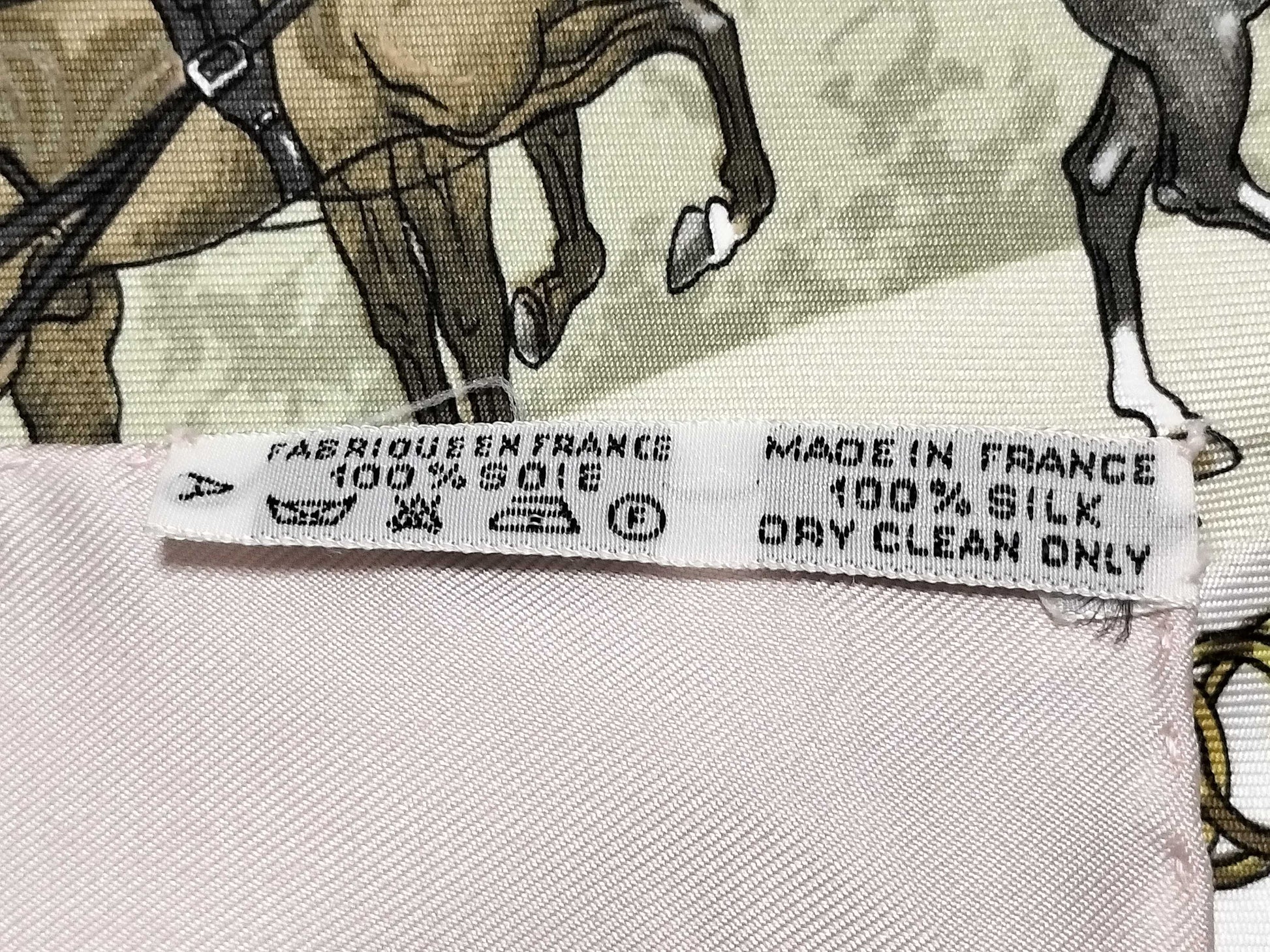 HERMES Carre HERMES Carre 90 Scarf Silk Scarf