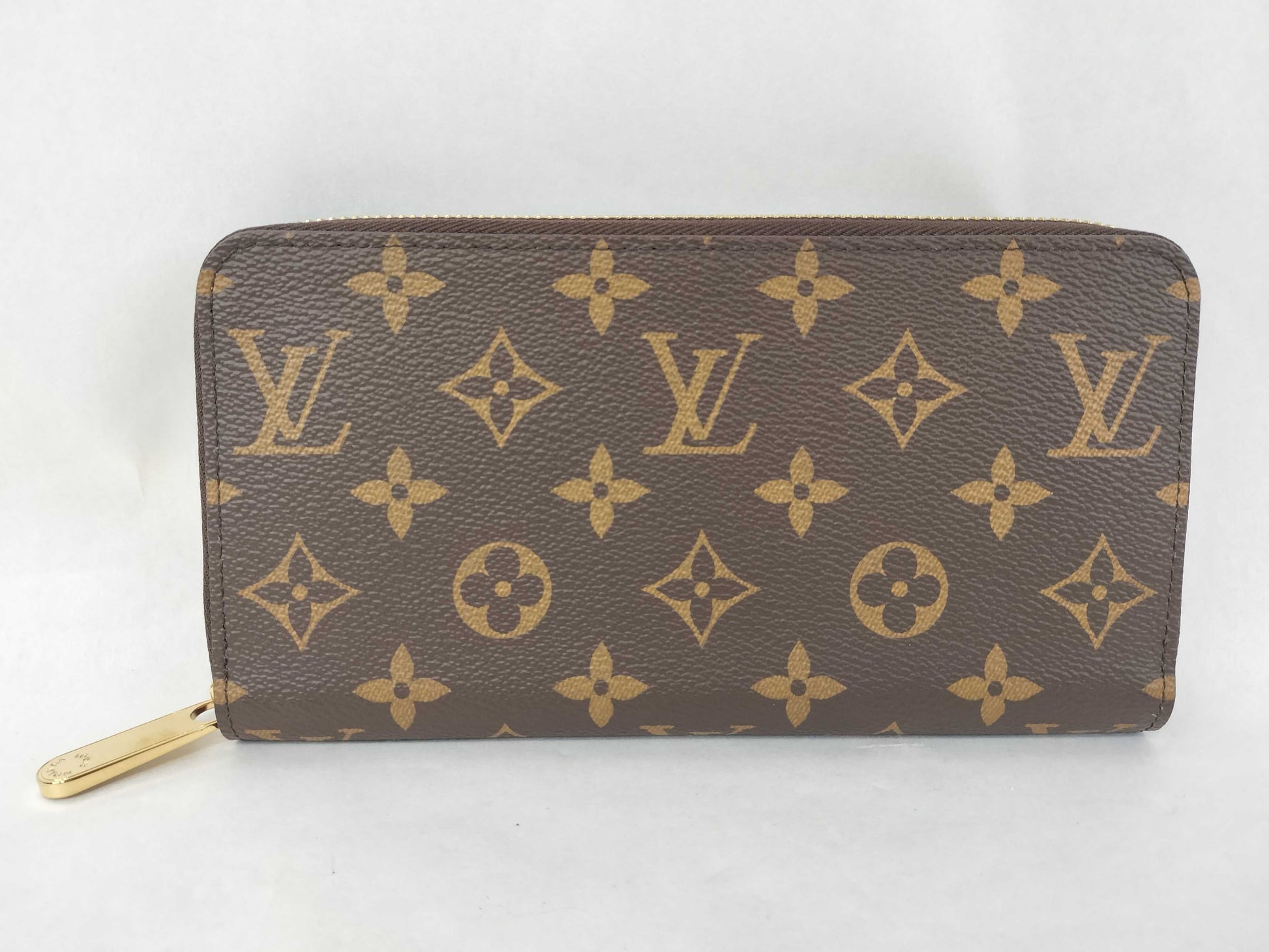 LOUIS VUITTON Monogram Zippy Wallet, Long Wallet with Round Zip, RFID Verified, Unused