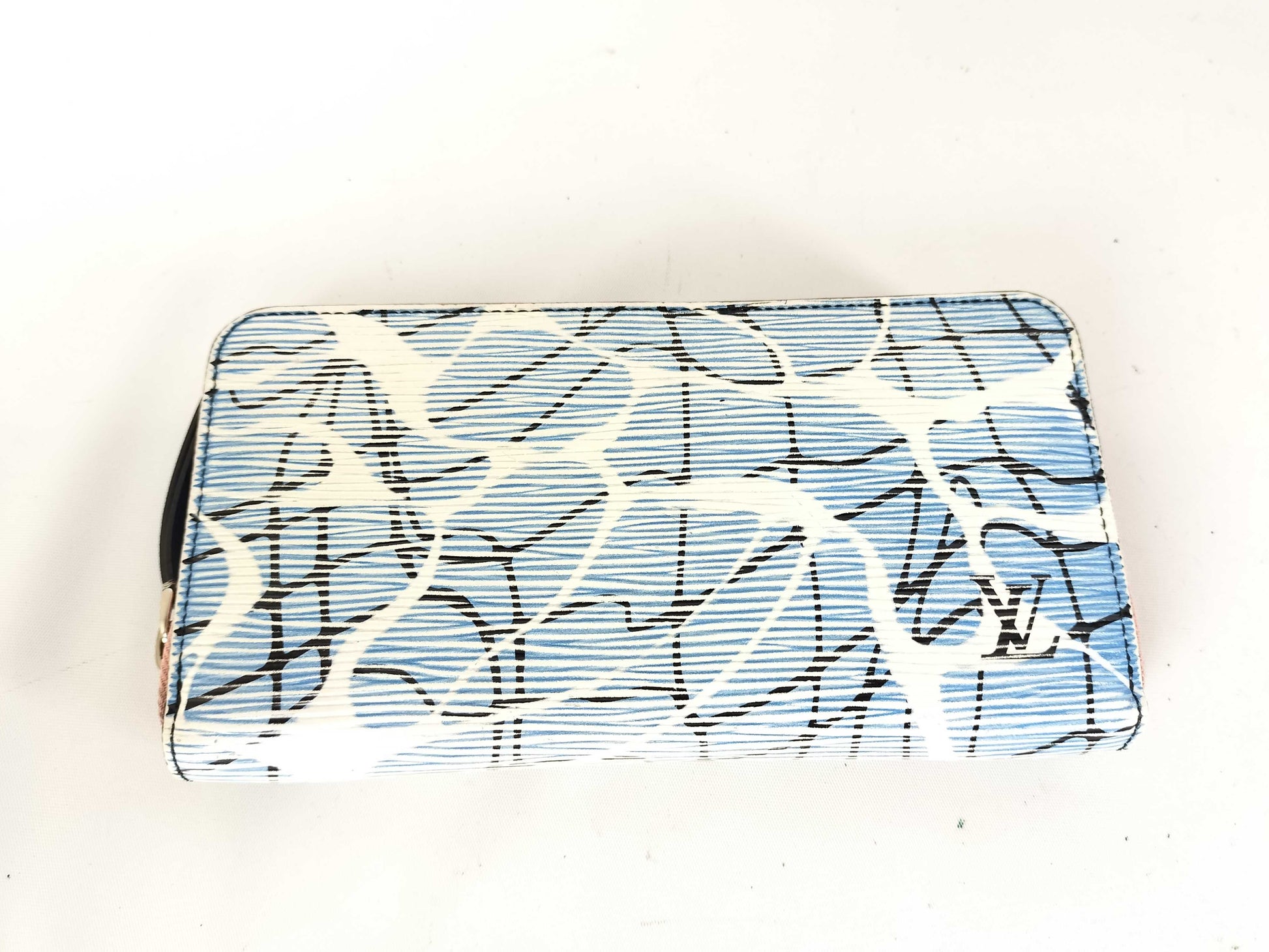 LOUIS VUITTON Epi Aqua Pattern Zippy Wallet M56233 Wallet