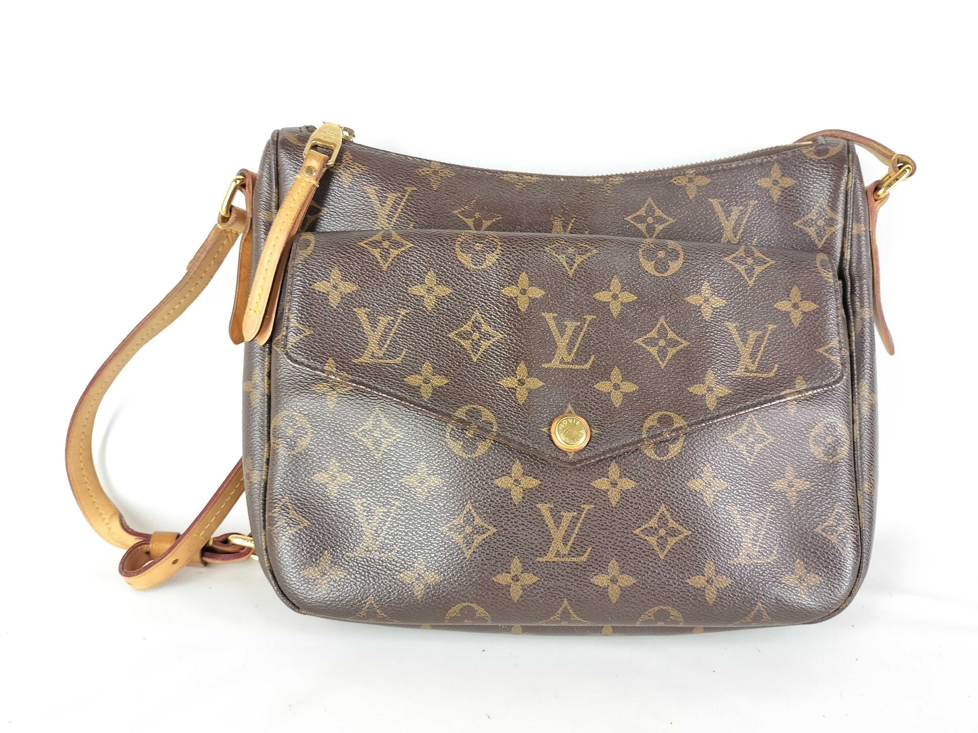 LOUIS VUITTON Monogram LOUIS VUITTON M41679 Monogram Mabillon Shoulder Bag Shoulder Bag