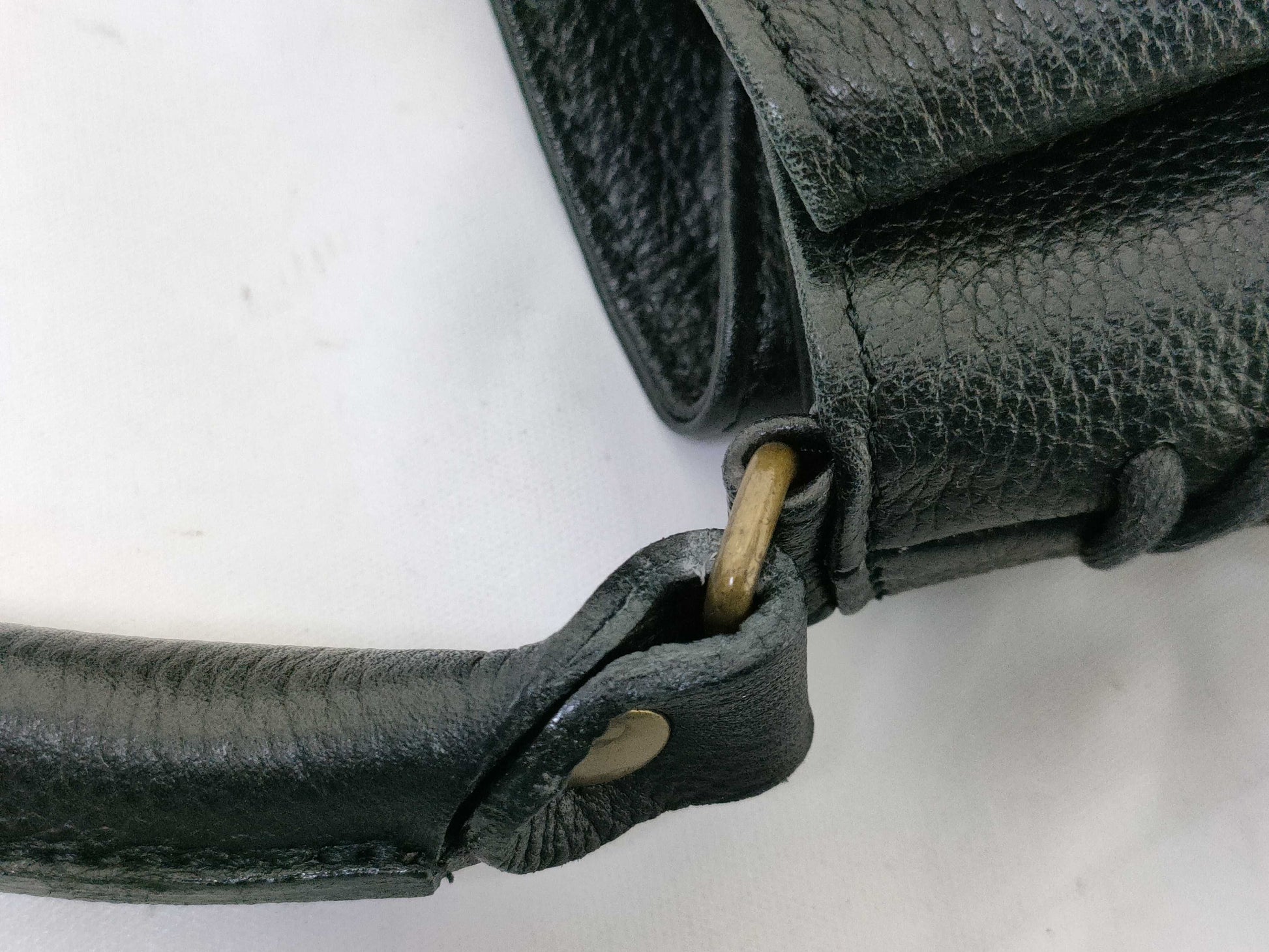 Yves Saint Laurent One-Shoulder Bag Leather Navy Shoulder Bag