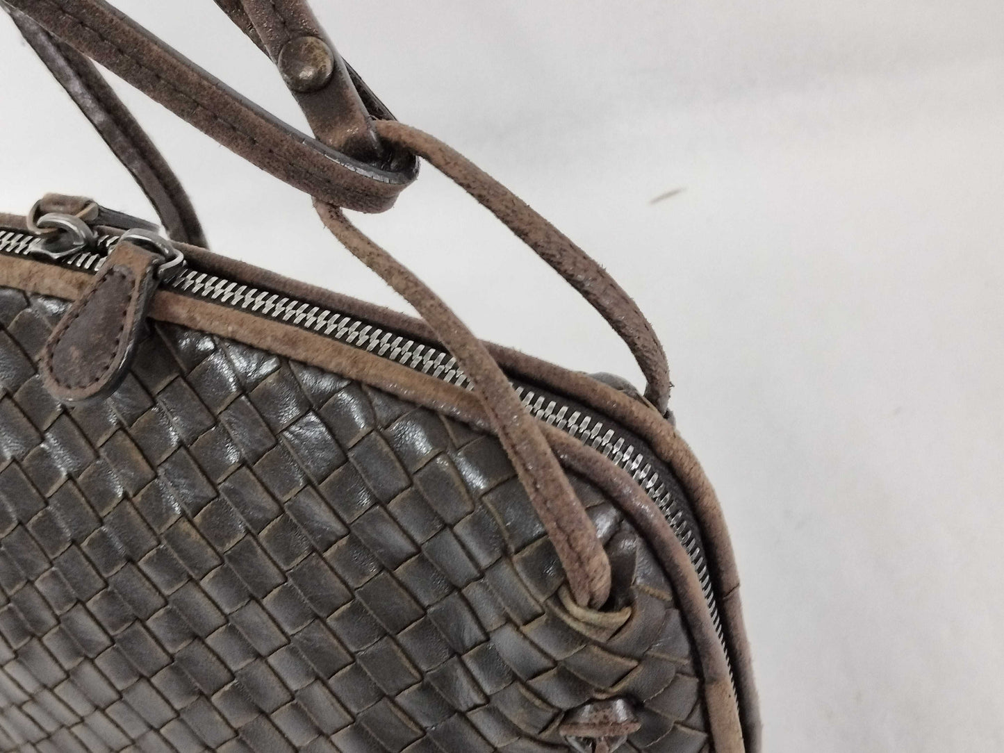 BOTTEGA VENETA Intrecciato Bottega Shoulder Bag Intrecciato Leather Brown Shoulder Bag