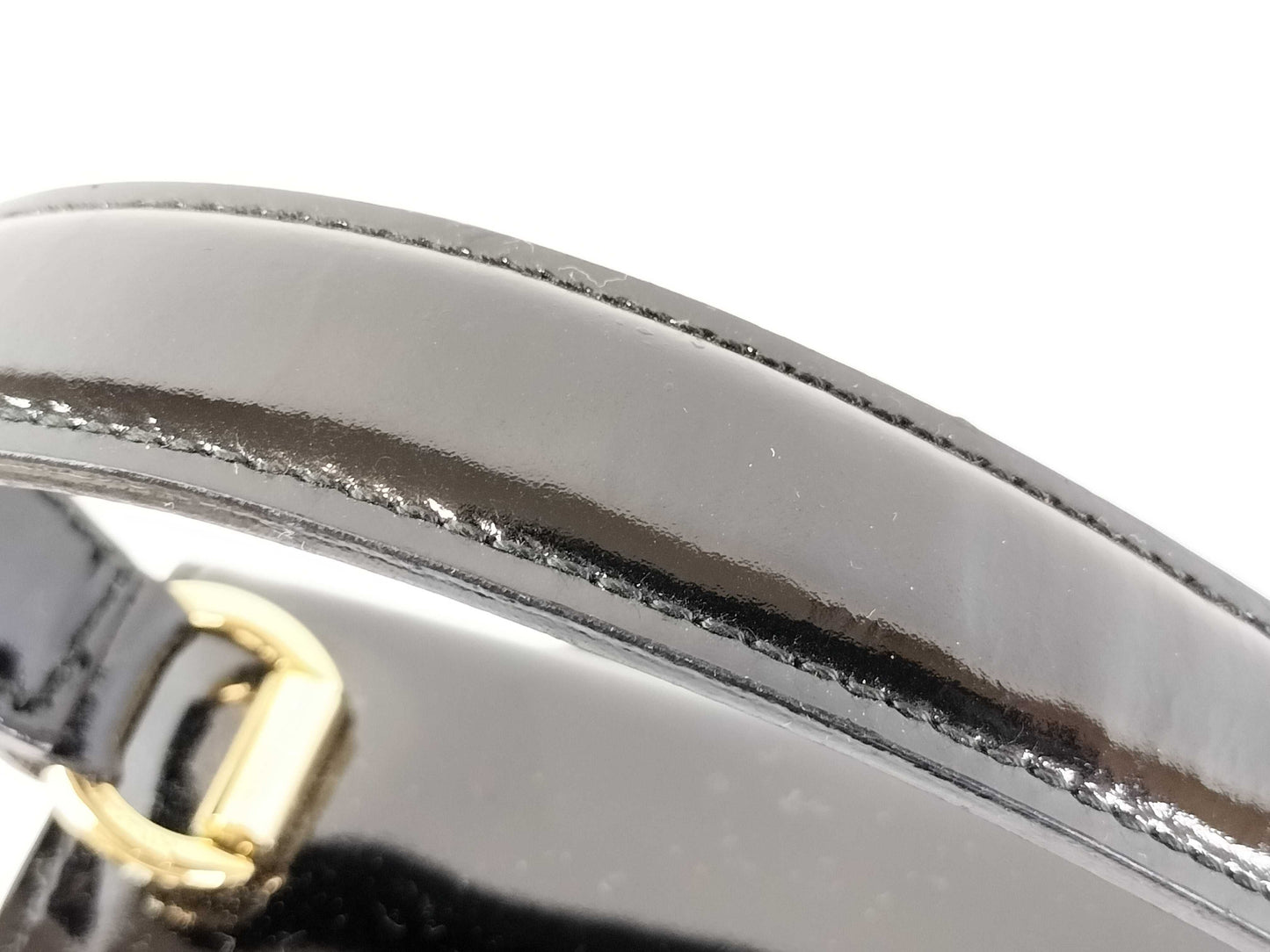 Salvatore Ferragamo Vara 2-way handbag in patent leather with Vara ribbon in black