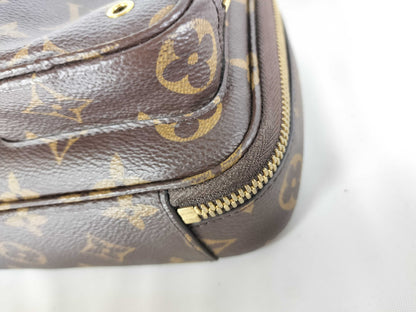 LOUIS VUITTON Monogram LV Shoulder Bag