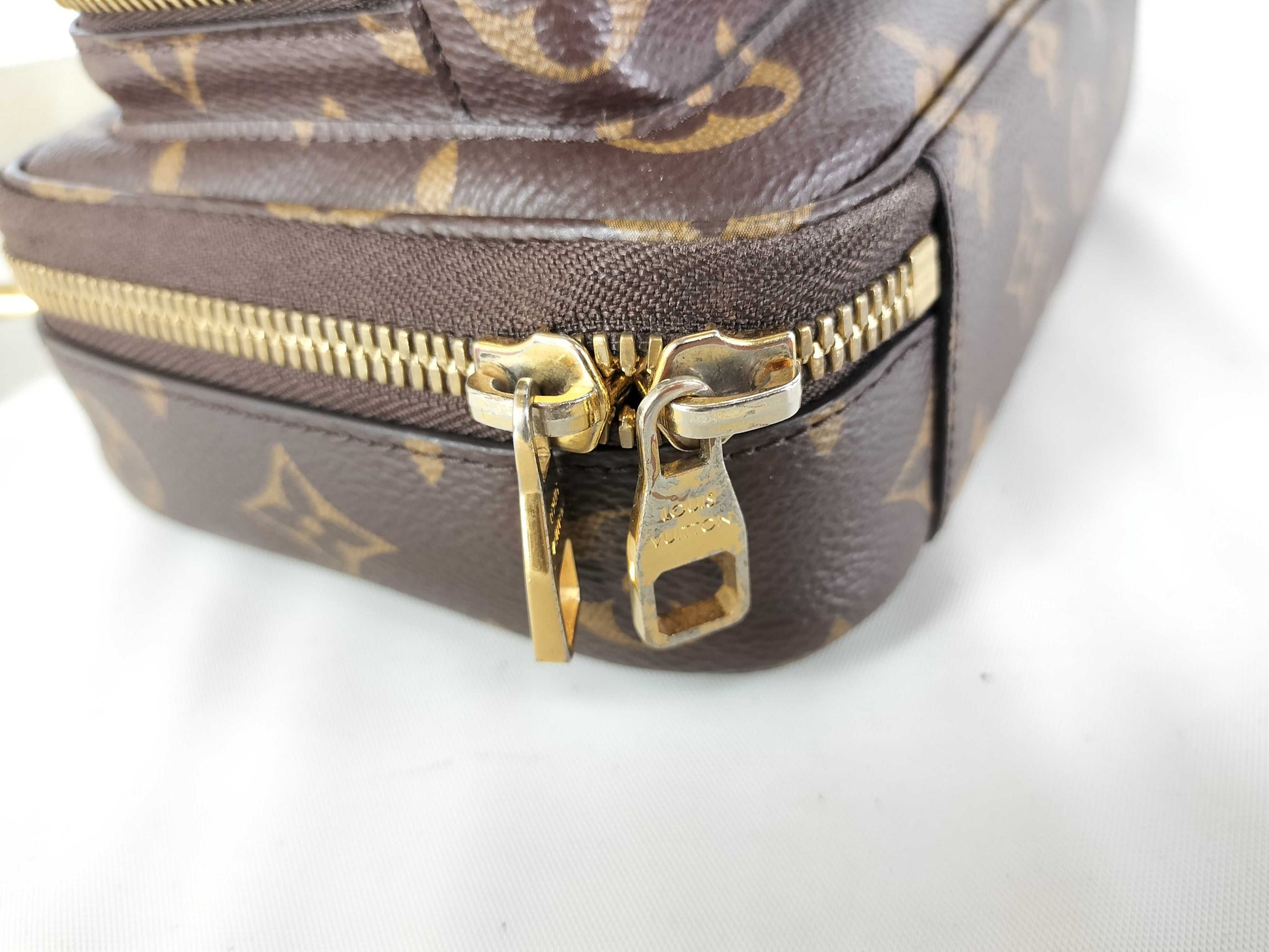 LOUIS VUITTON Monogram LV Shoulder Bag