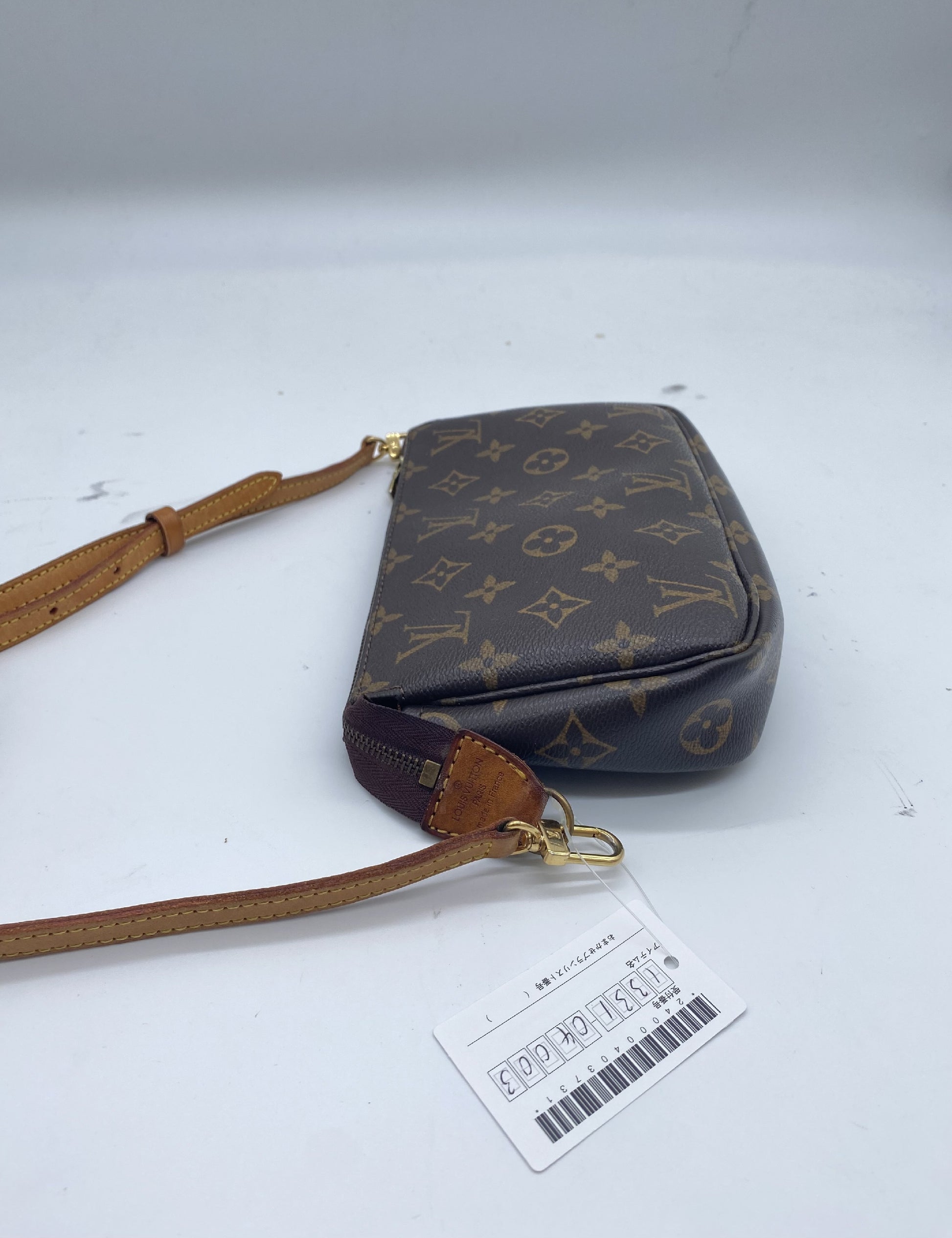 LOUIS VUITTON Monogram Pochette Accessoires Shoulder Bag